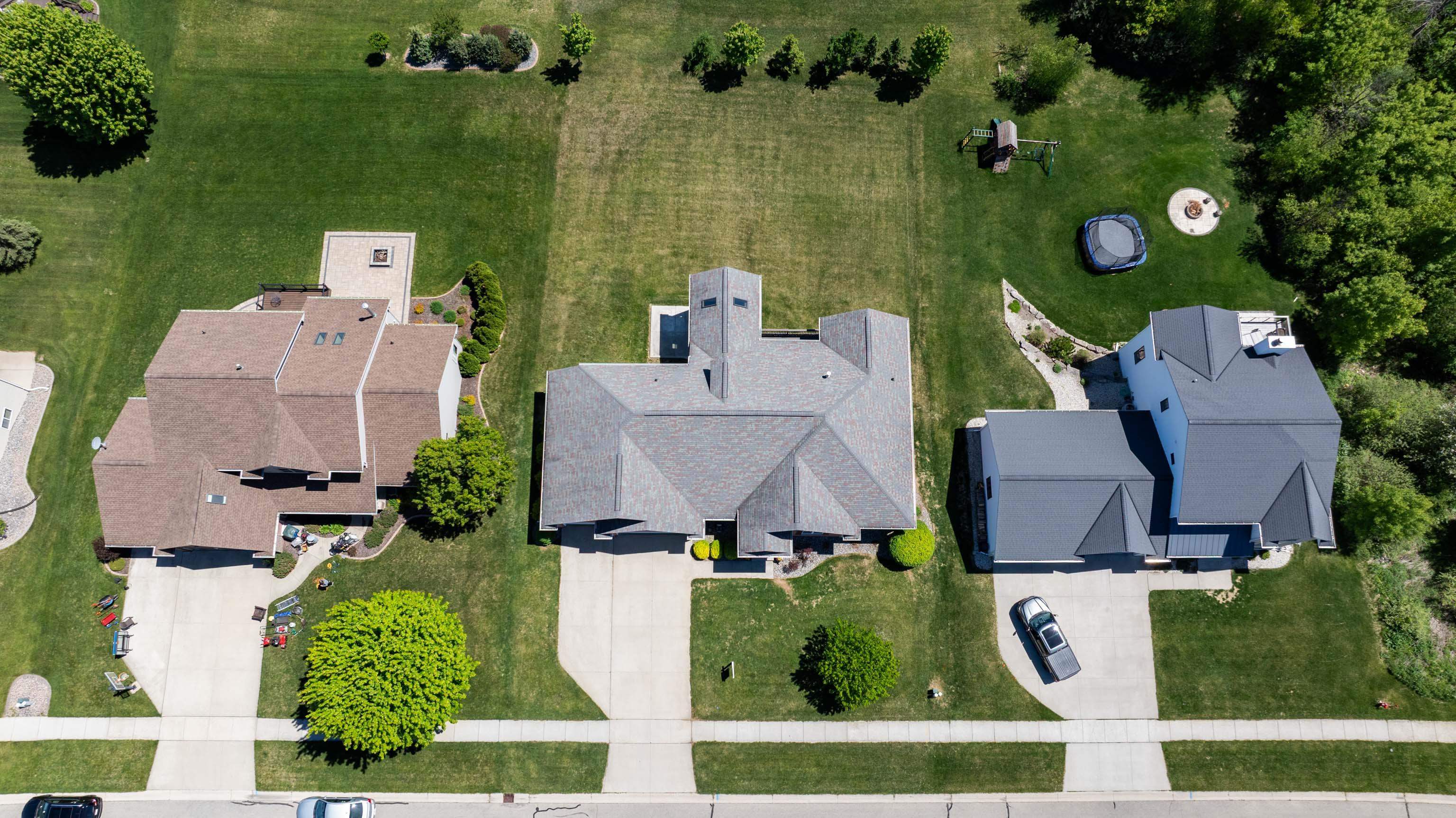 2134 Luxury Drive Property Photo 4