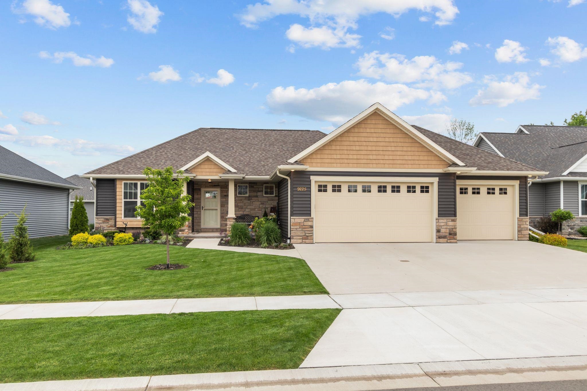 N9225 CONSTELLATION Drive Property Photo 1
