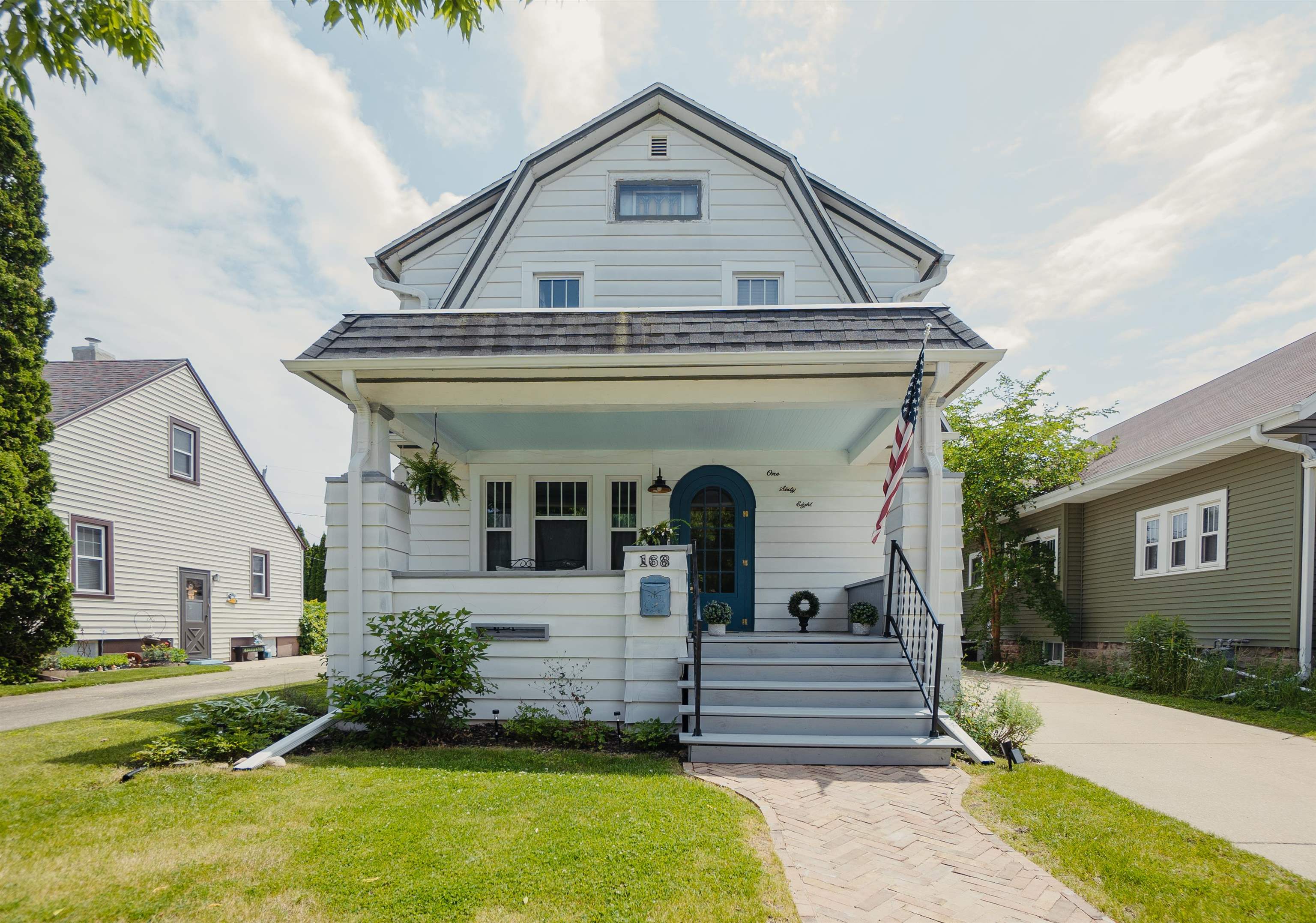 168 14th Street Property Photo 1
