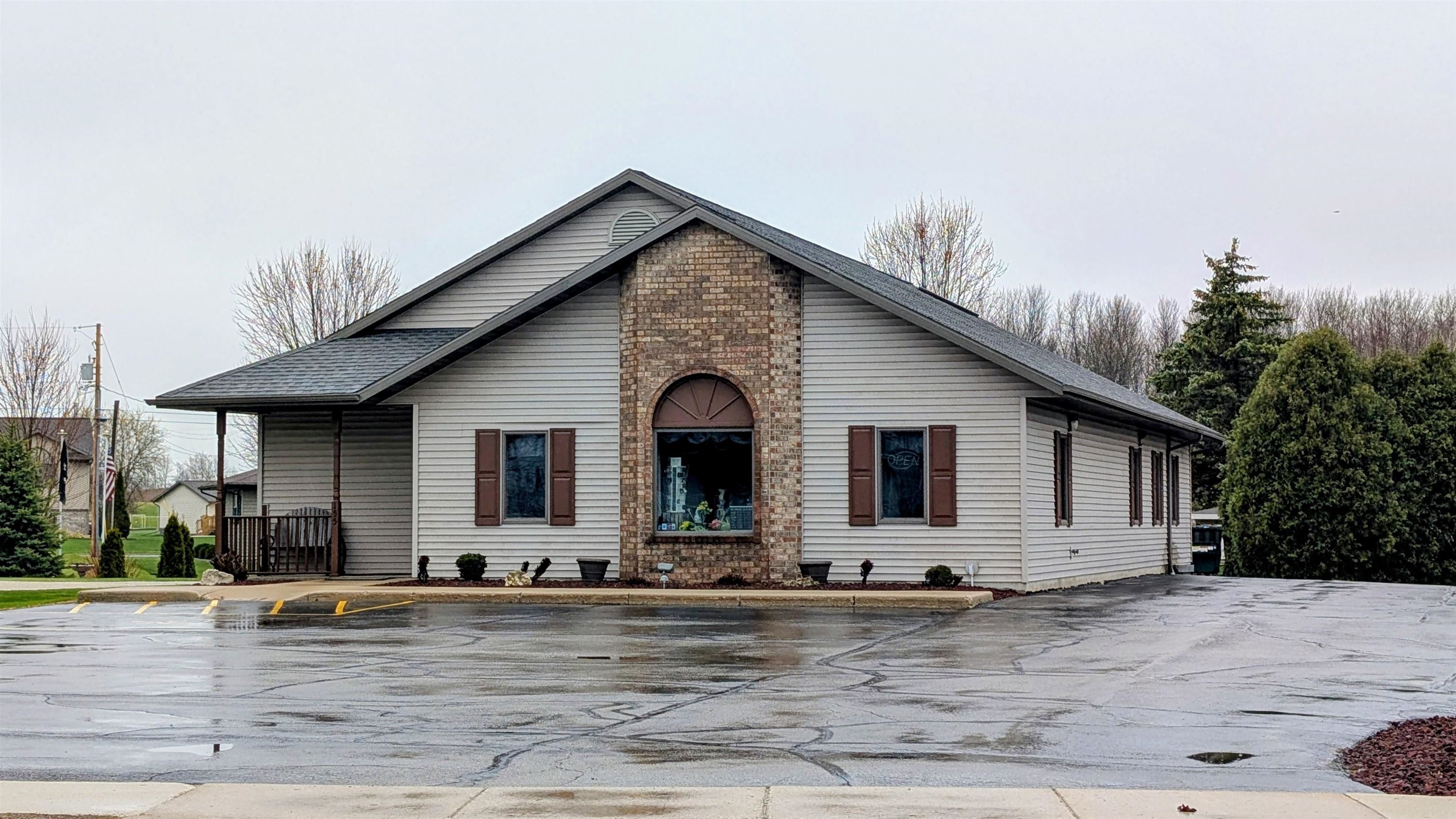 155 W Menasha Avenue Property Photo 2