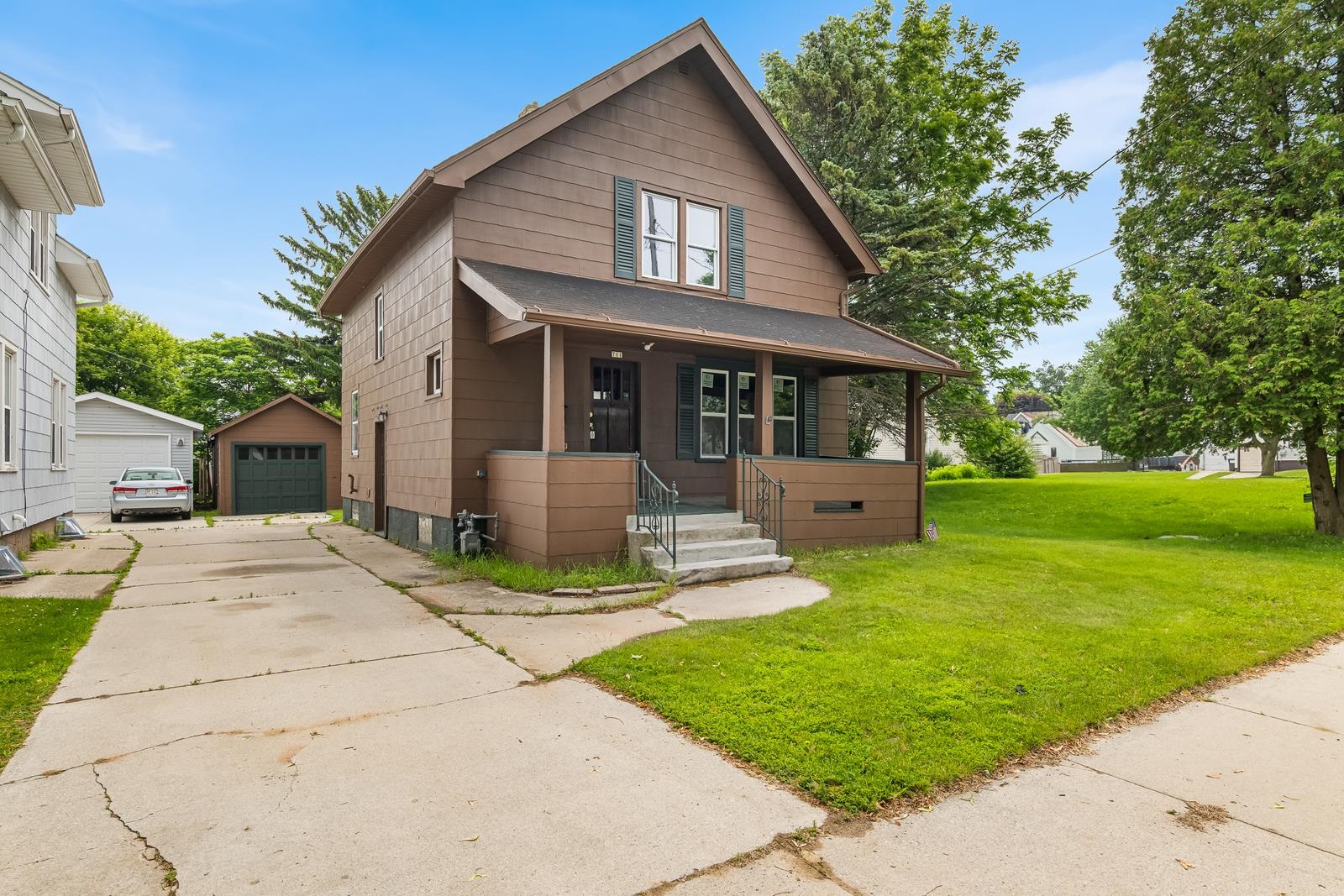 711 N 5th Street Property Photo 1