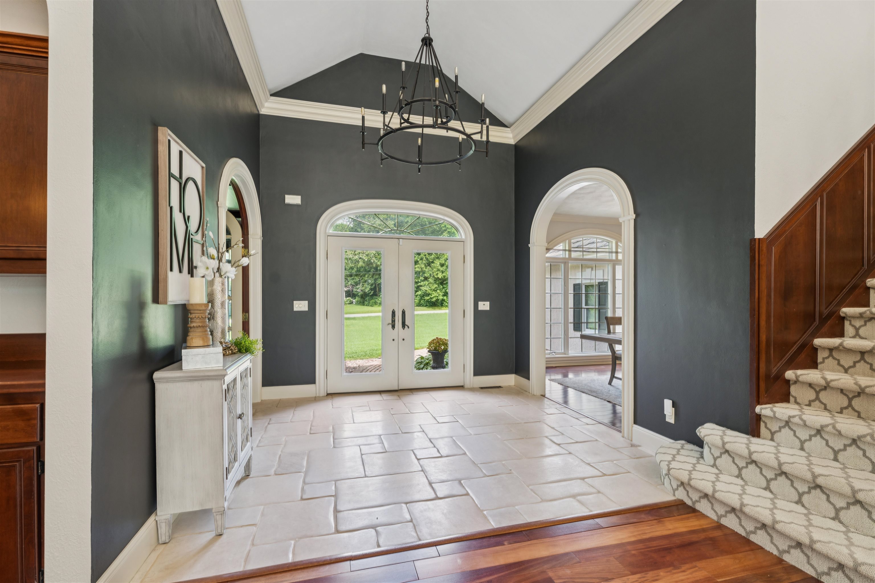 3030 Windfield Drive Property Photo 4