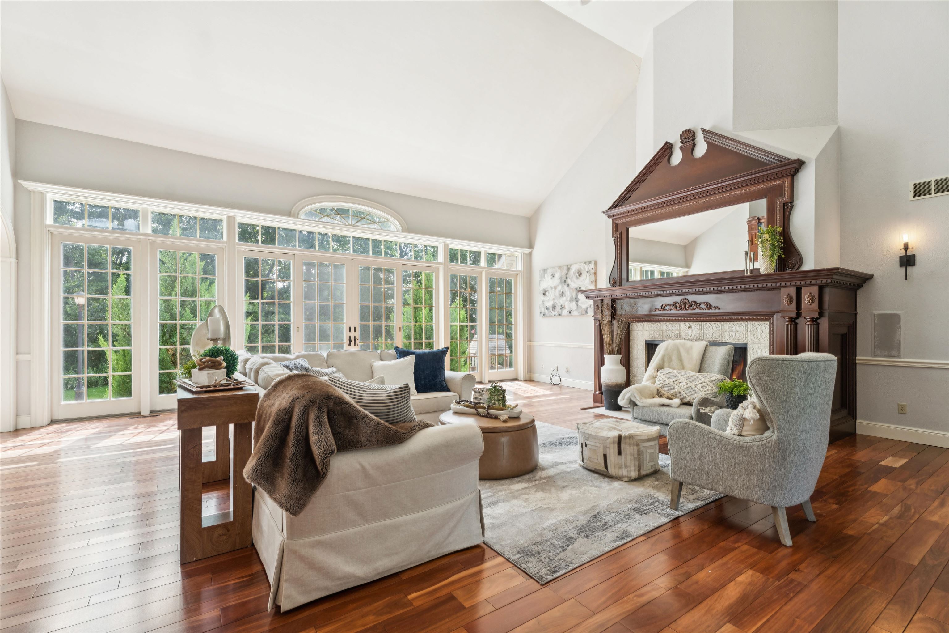 3030 Windfield Drive Property Photo 5