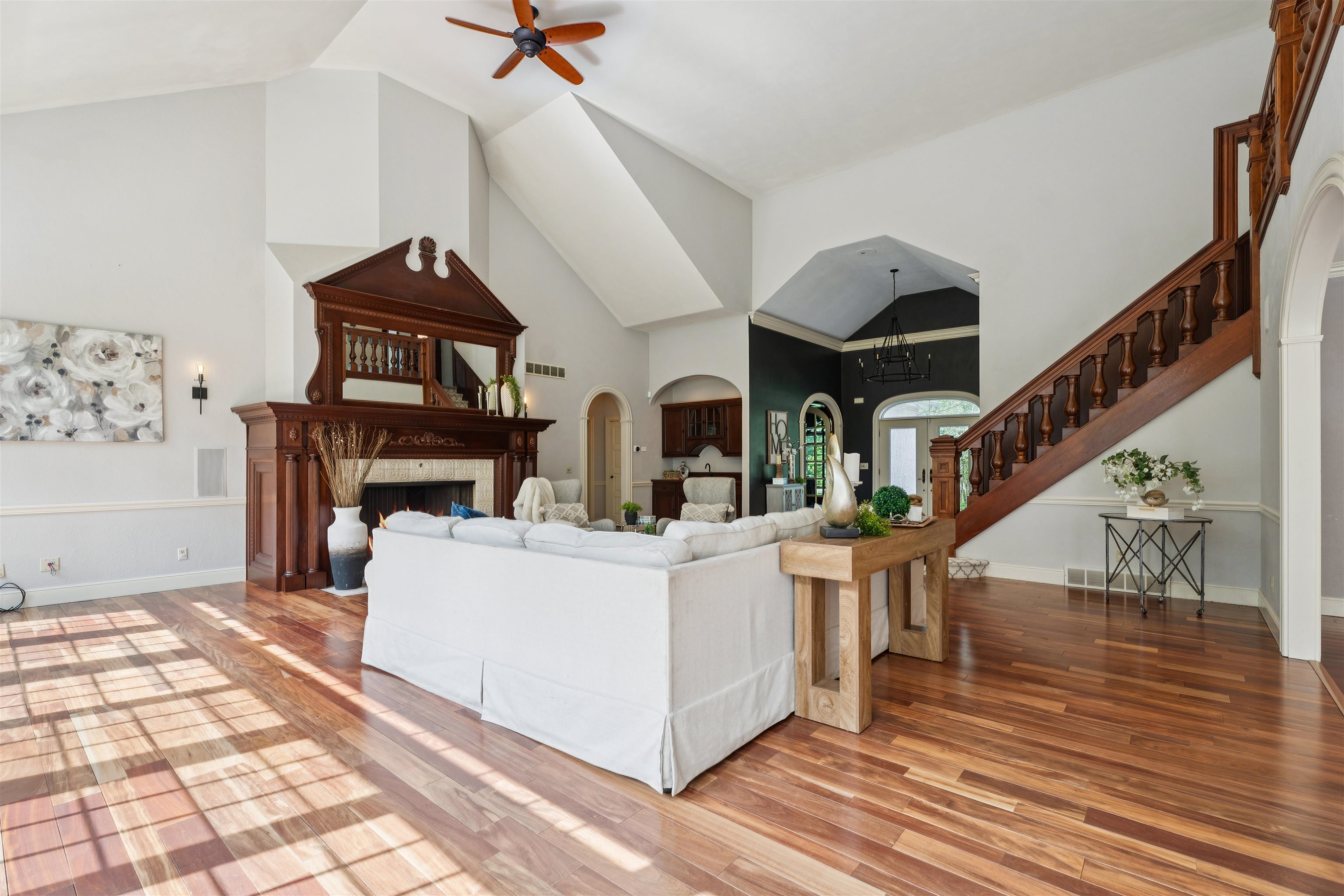 3030 Windfield Drive Property Photo 6