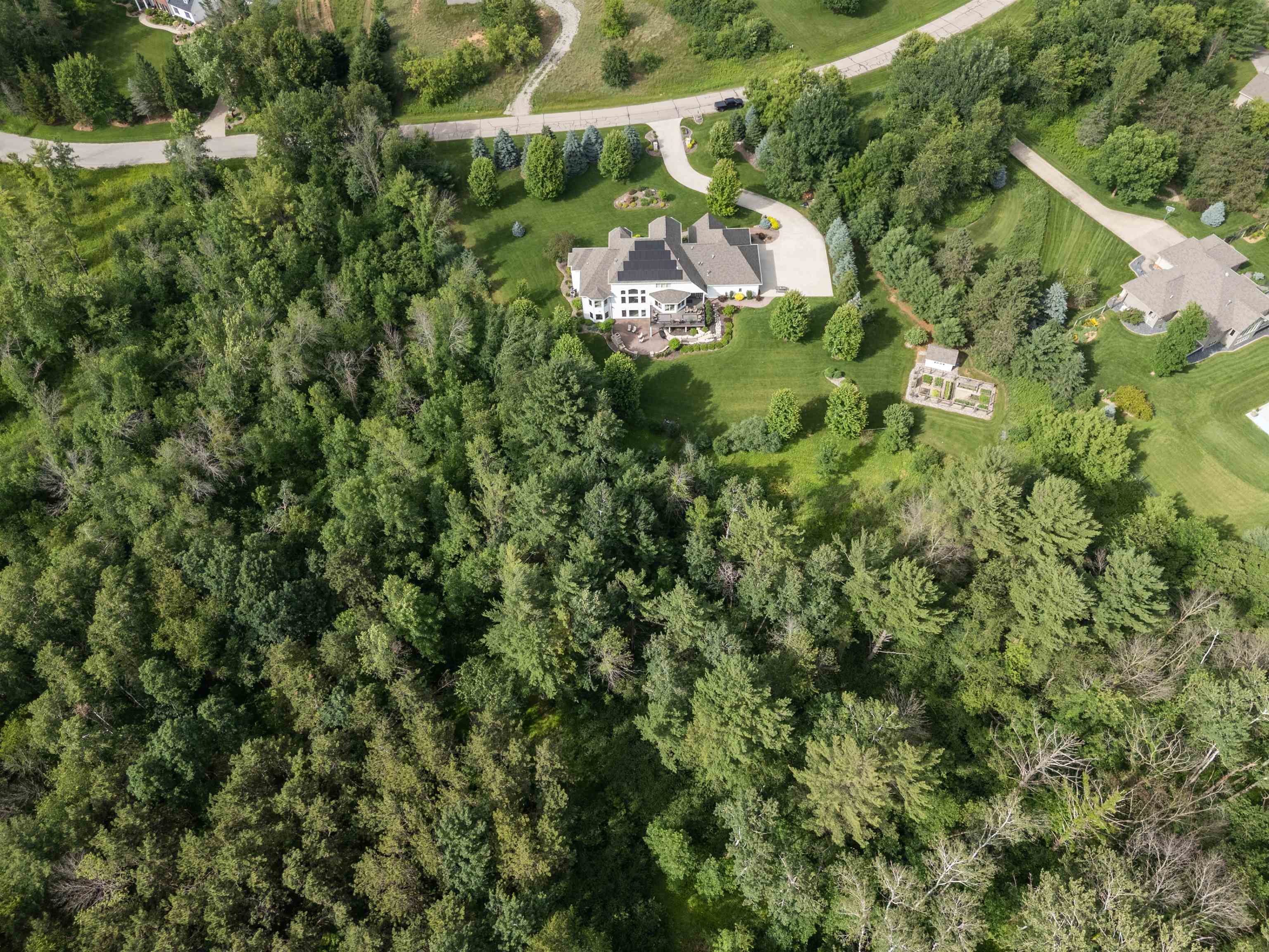 W8732 Pheasant Run Property Photo 5