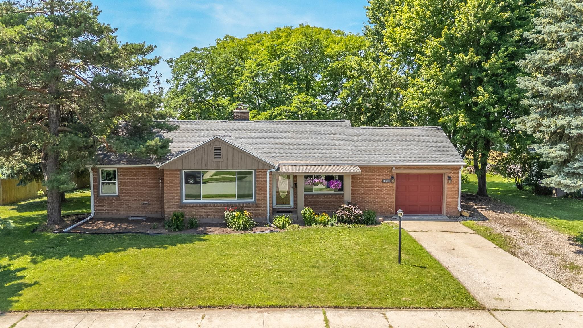 849 Reddin Avenue Property Photo 1