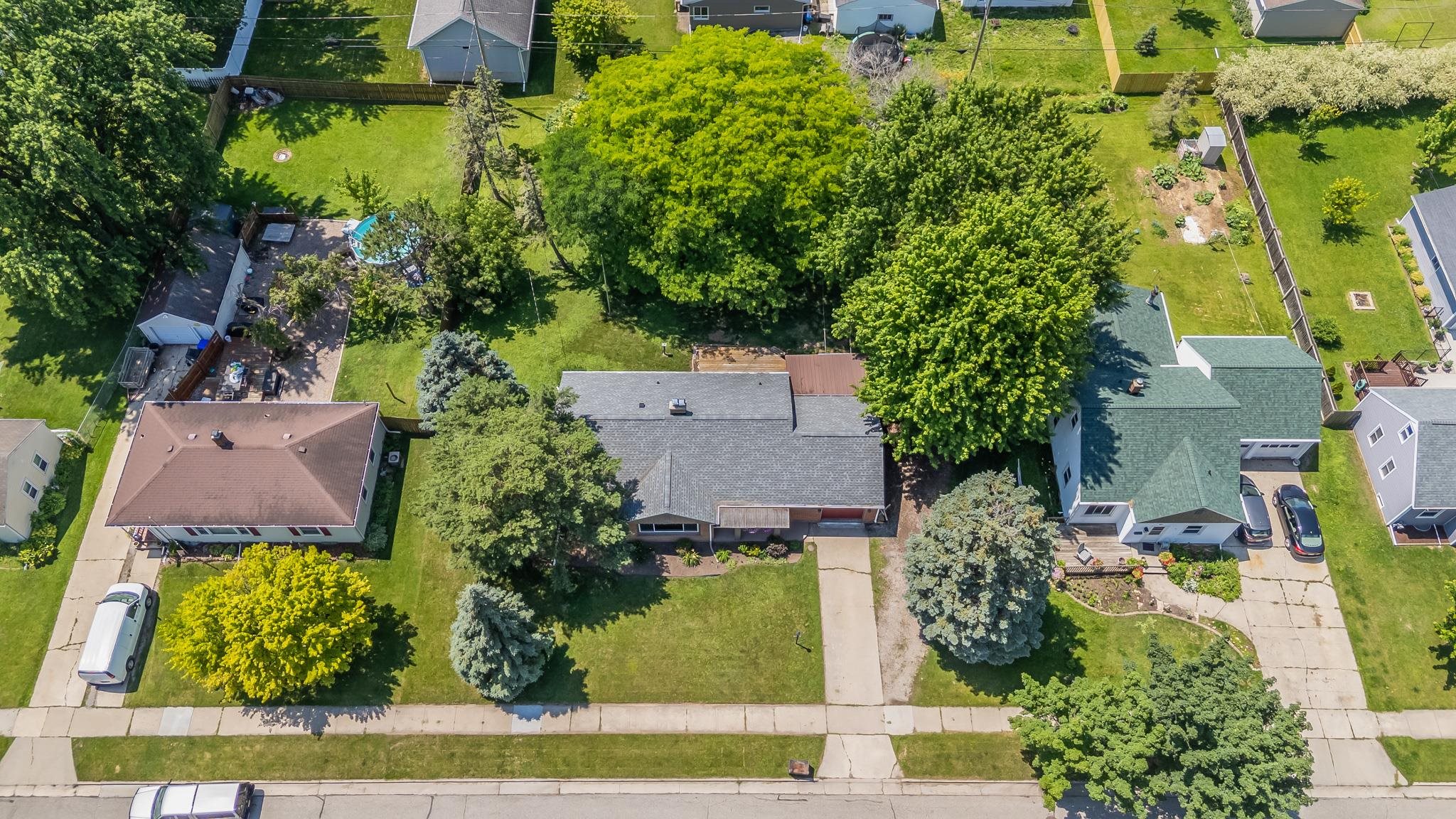 849 Reddin Avenue Property Photo 3