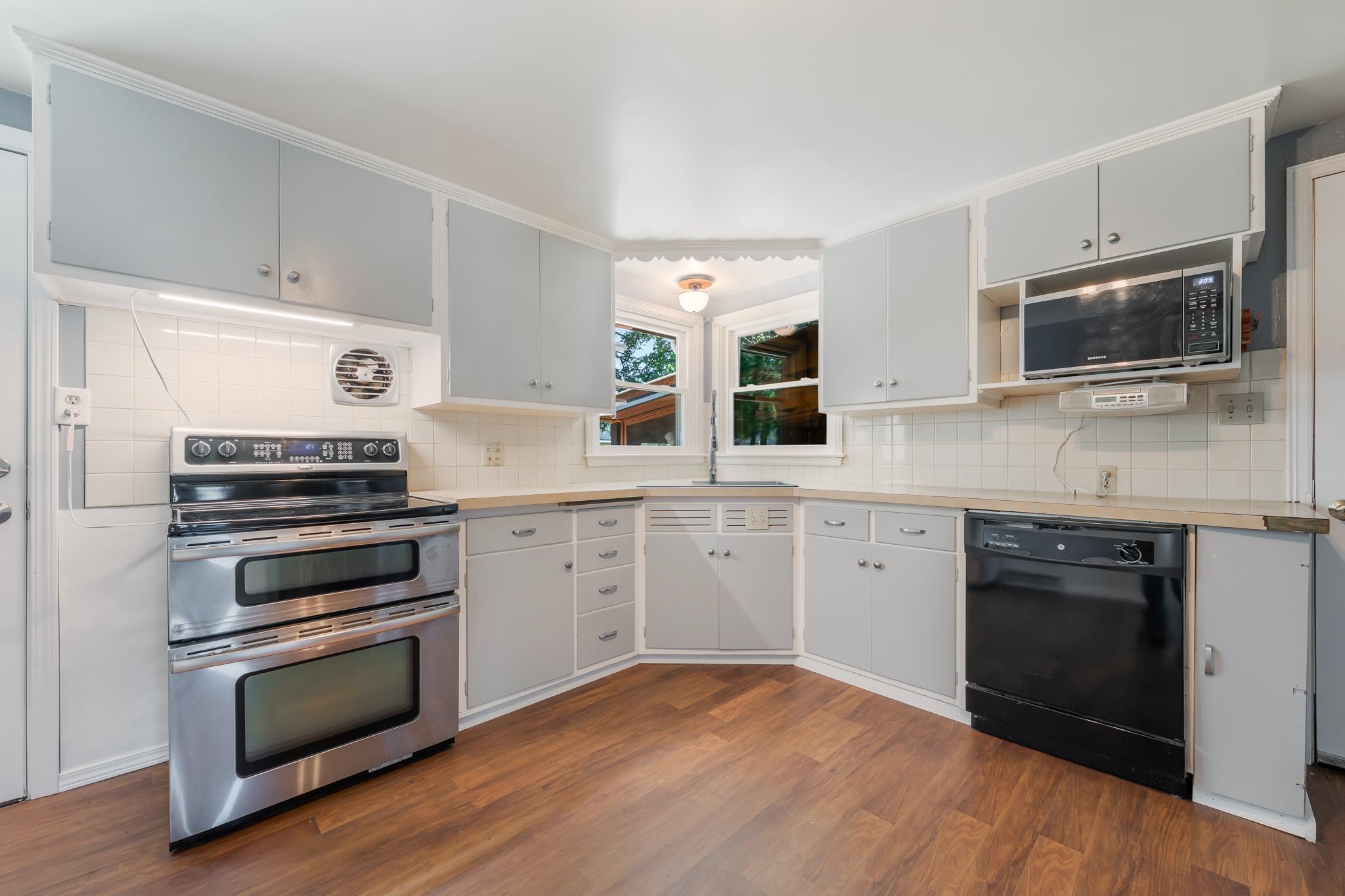 849 Reddin Avenue Property Photo 6