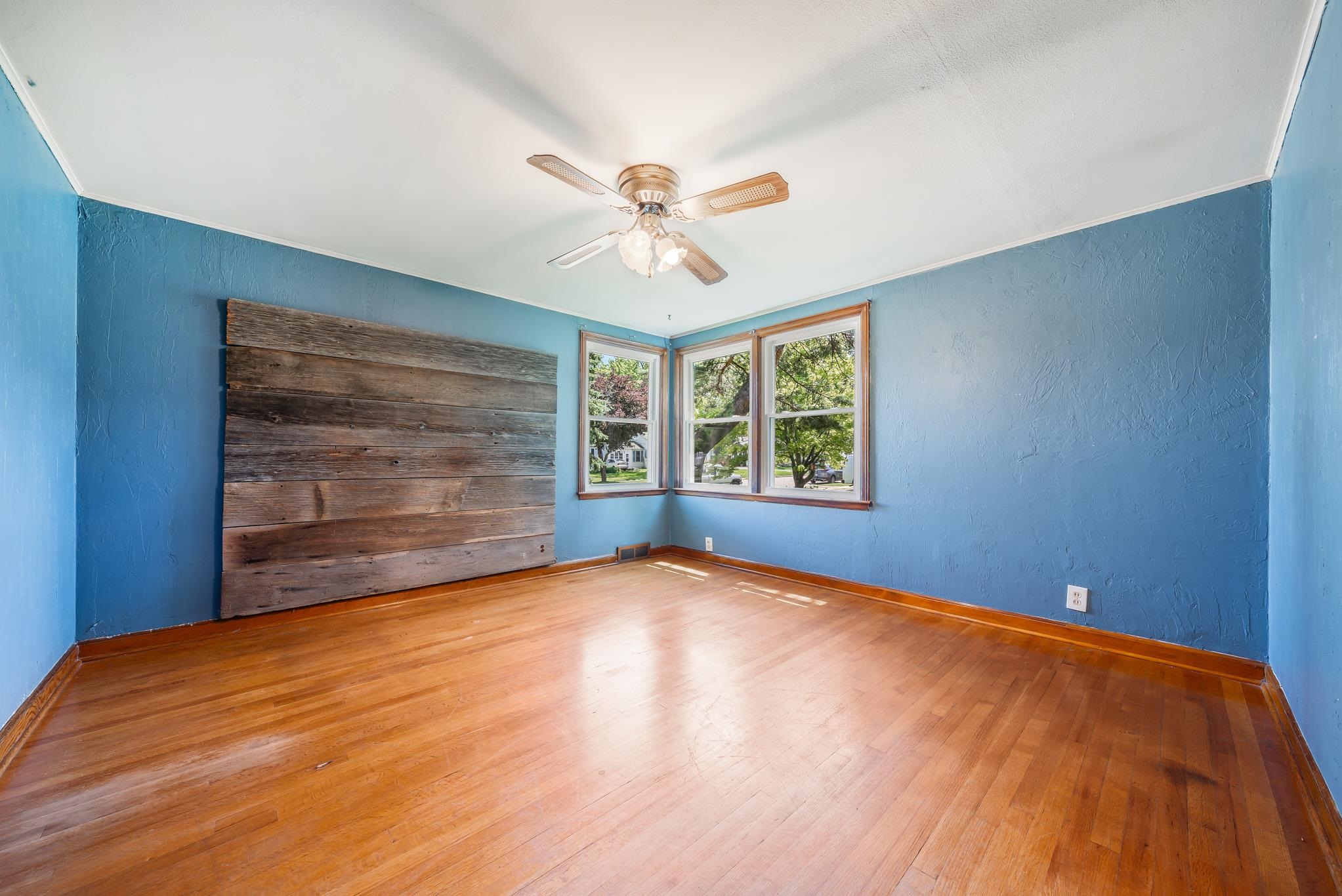 849 Reddin Avenue Property Photo 16