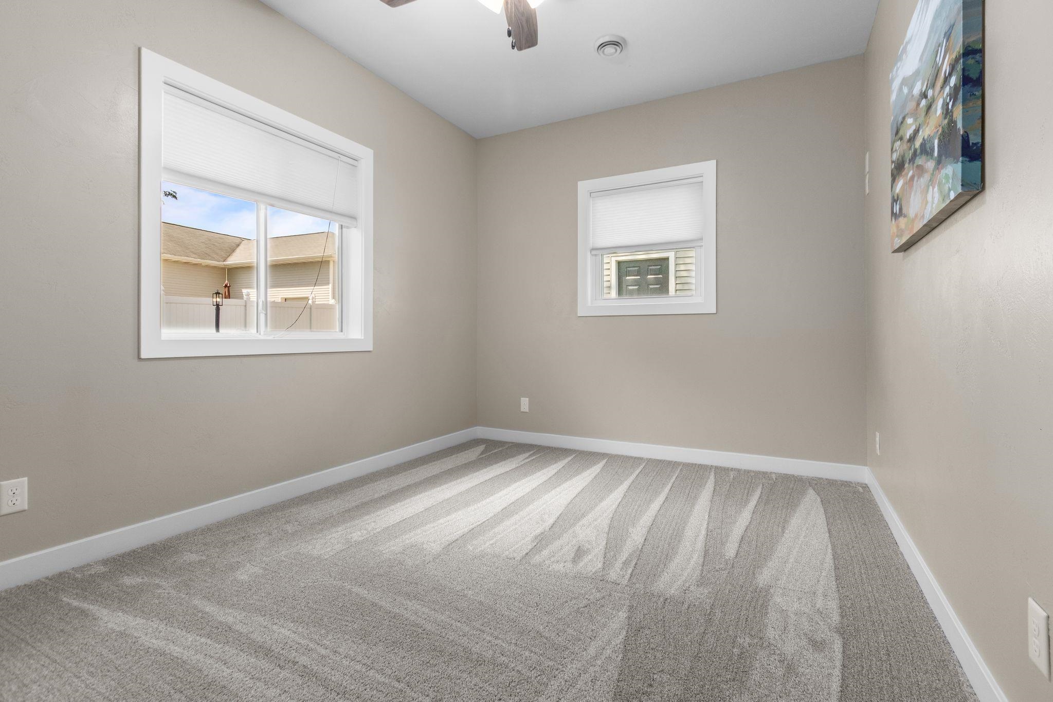 1693 W Butte Des Morts Beach Road Property Photo 28