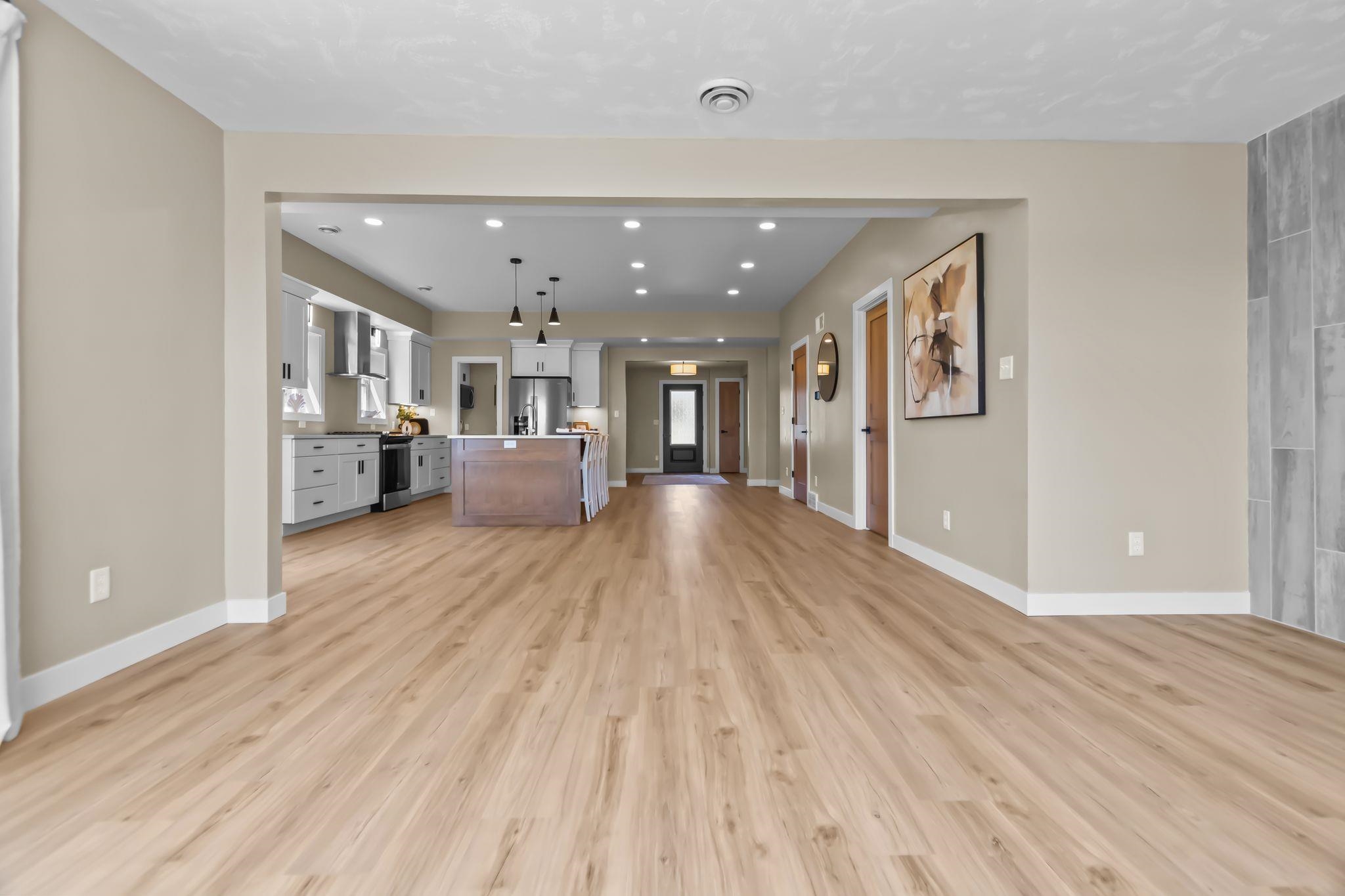 1693 W Butte Des Morts Beach Road Property Photo 42