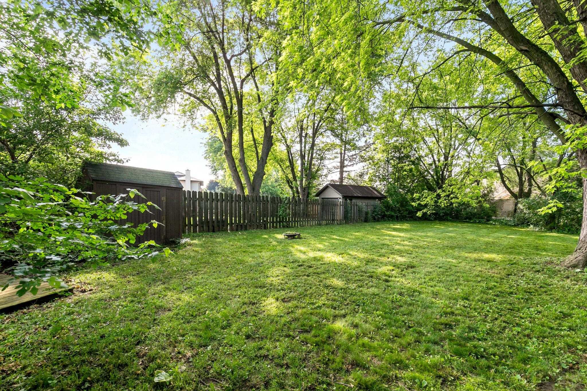 102 Crab Apple Court Property Photo 4