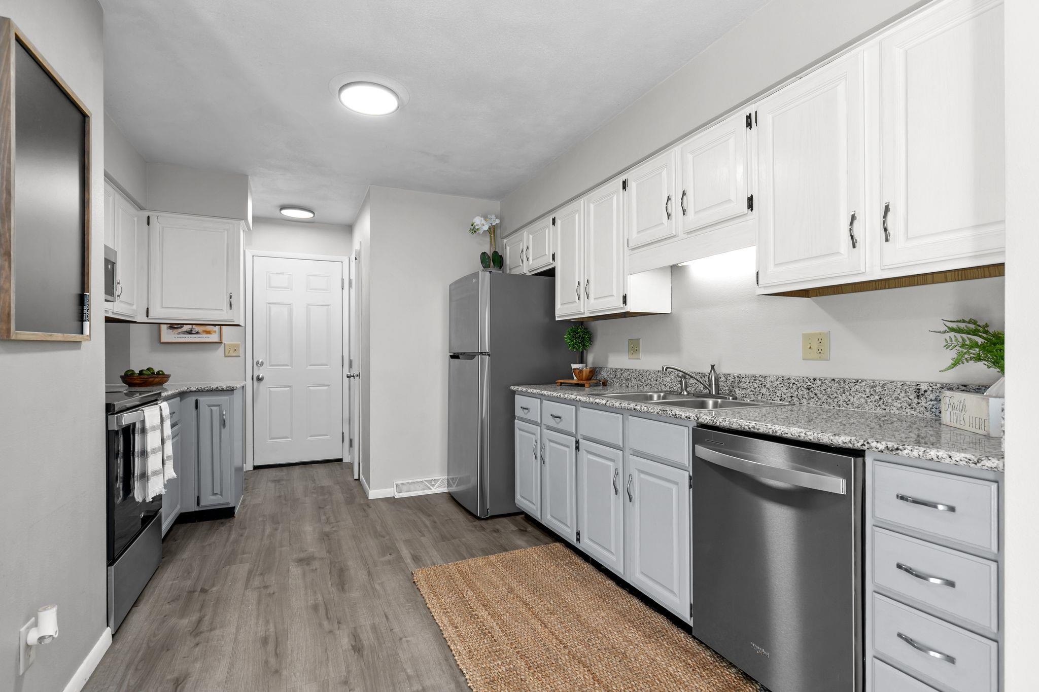102 Crab Apple Court Property Photo 17
