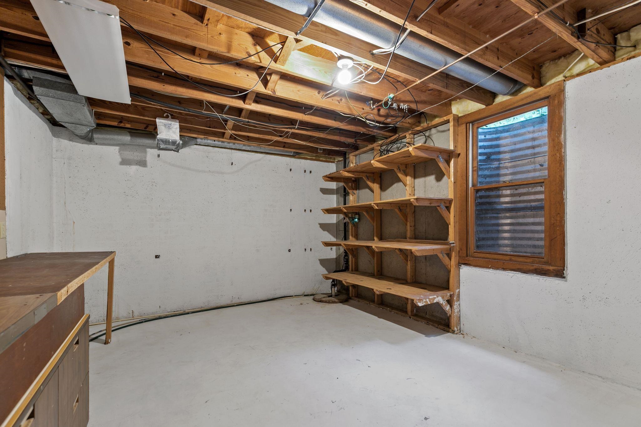 102 Crab Apple Court Property Photo 34