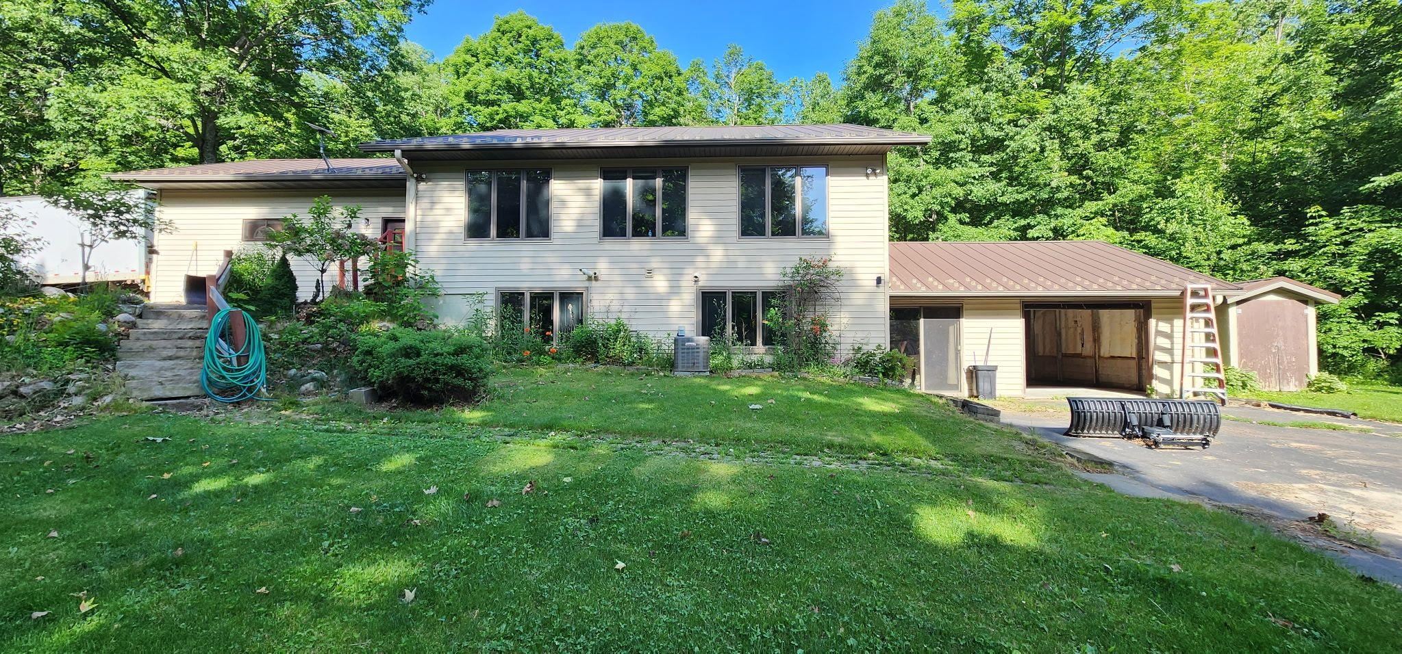 8390 Keith Siding Road Property Photo 1