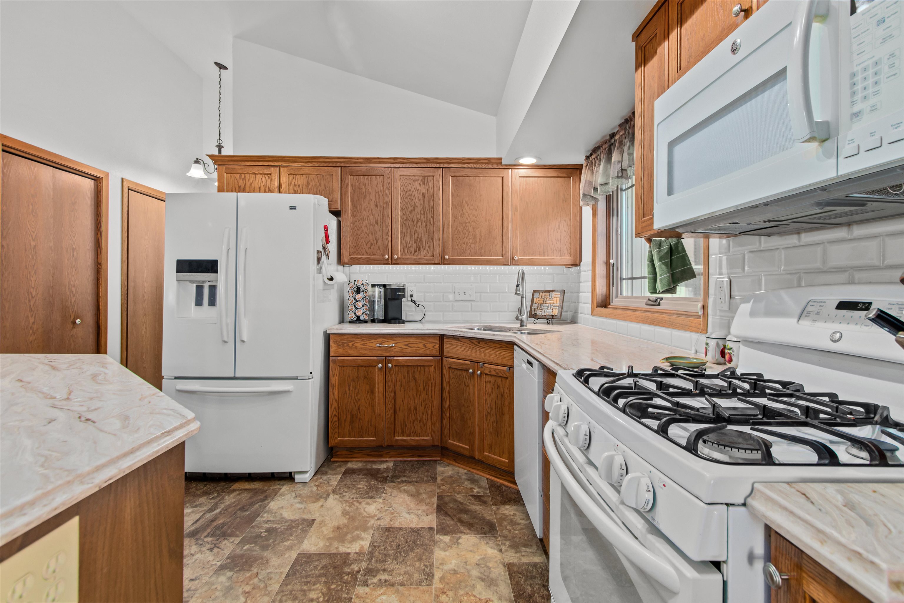 9302 Blanco Road Property Photo 7