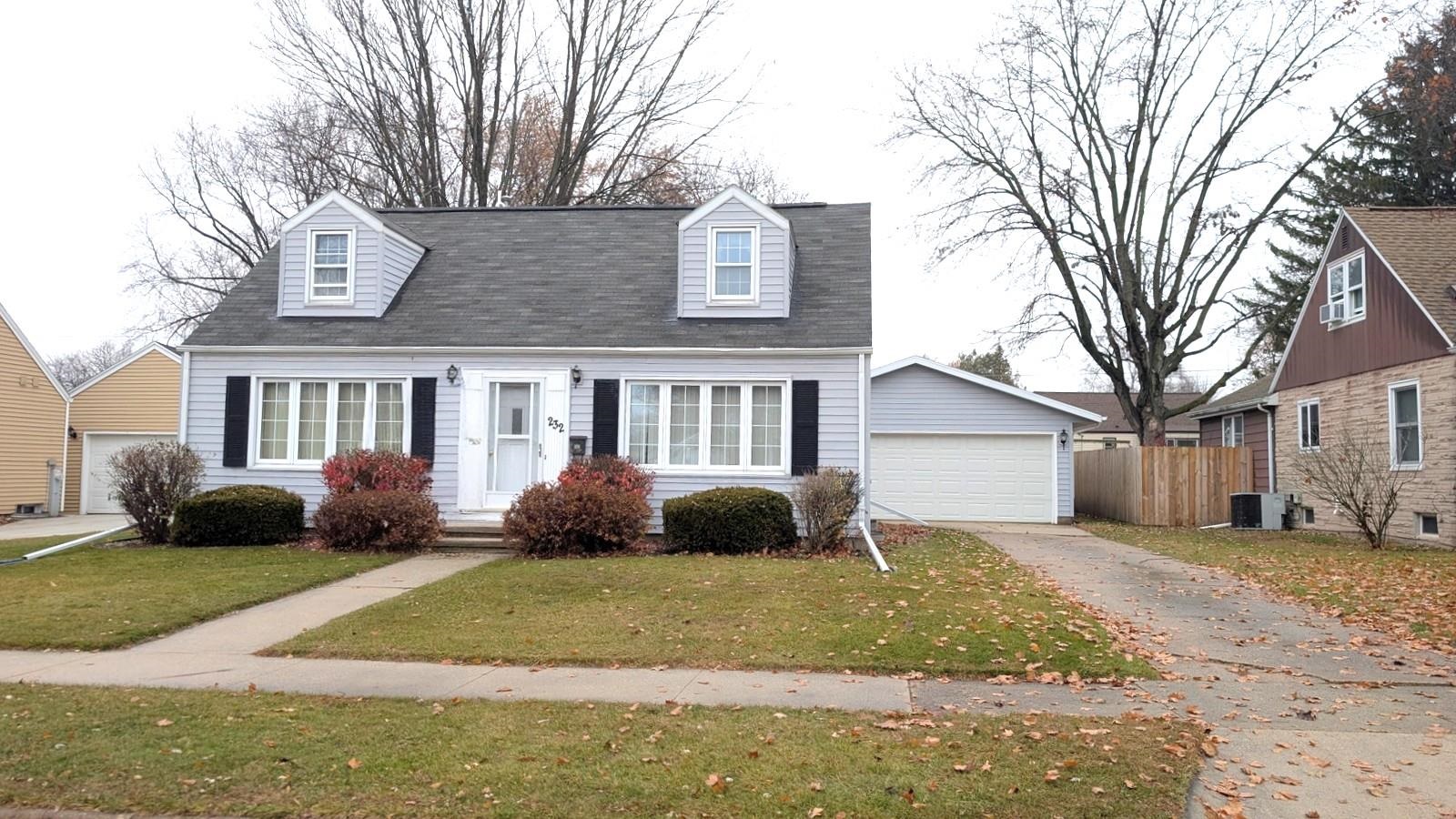 232 Macarthur Avenue Property Photo 1