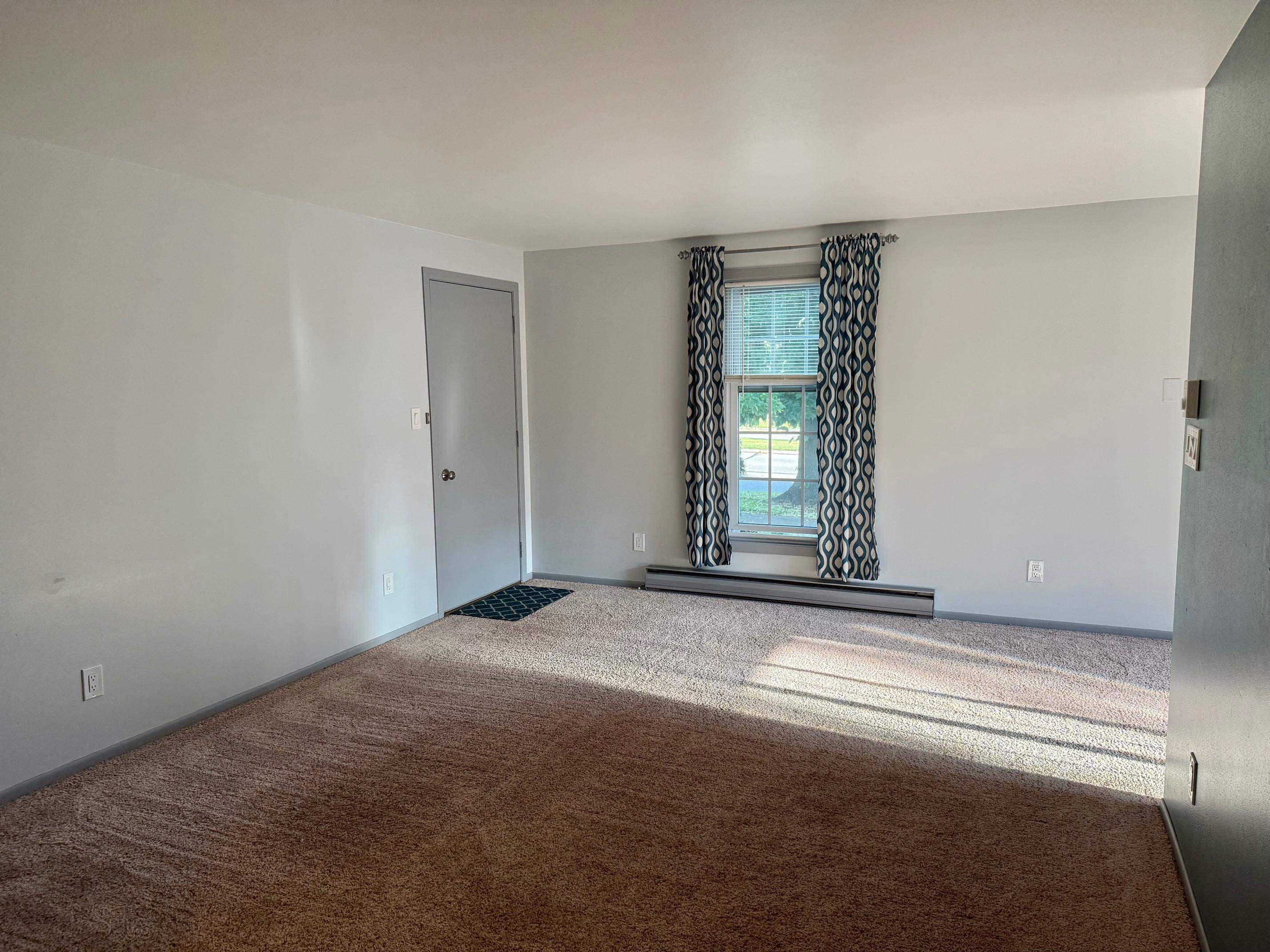 2602 Camelot Boulevard Property Photo 2