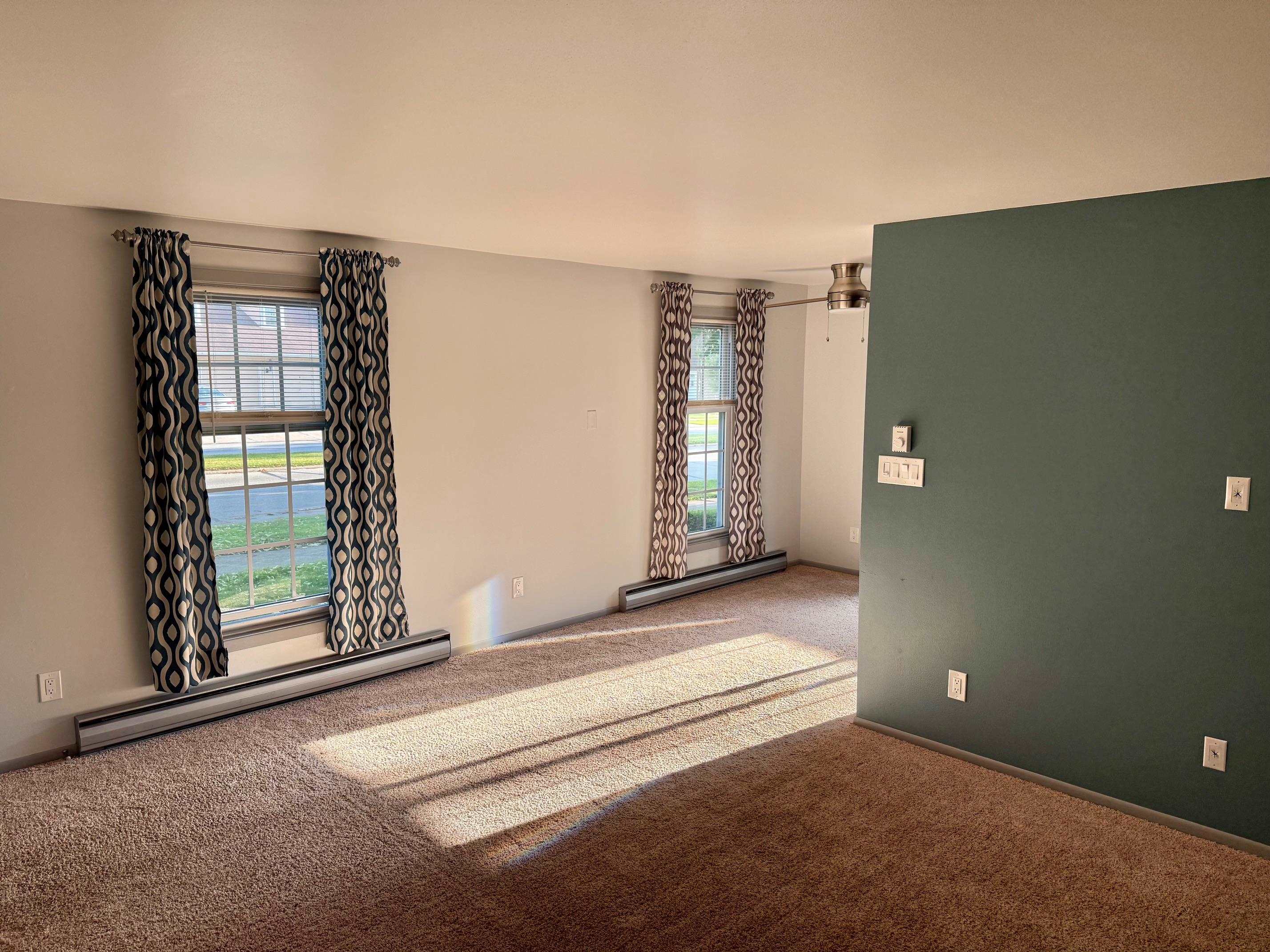 2602 Camelot Boulevard Property Photo 5
