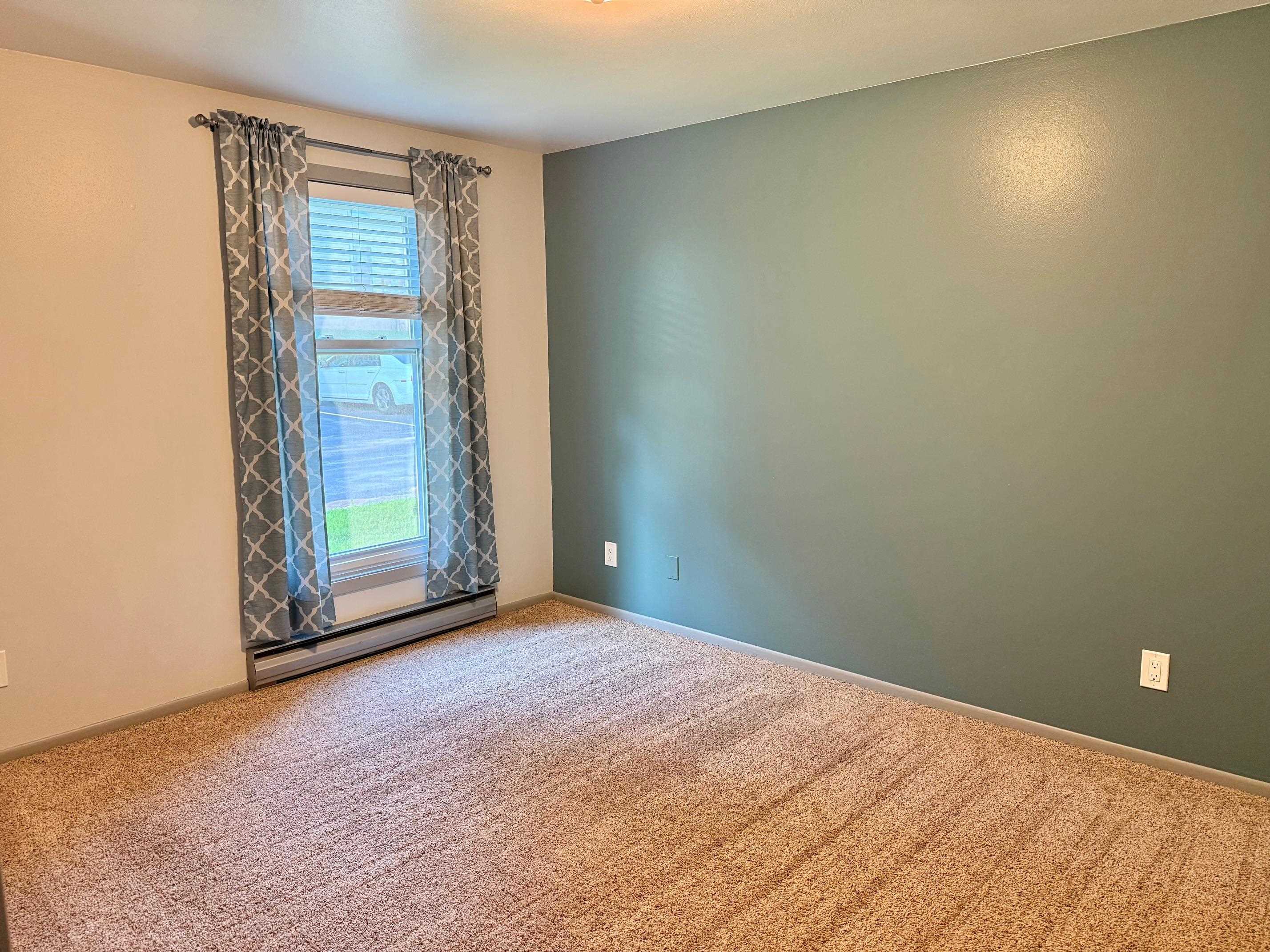 2602 Camelot Boulevard Property Photo 12