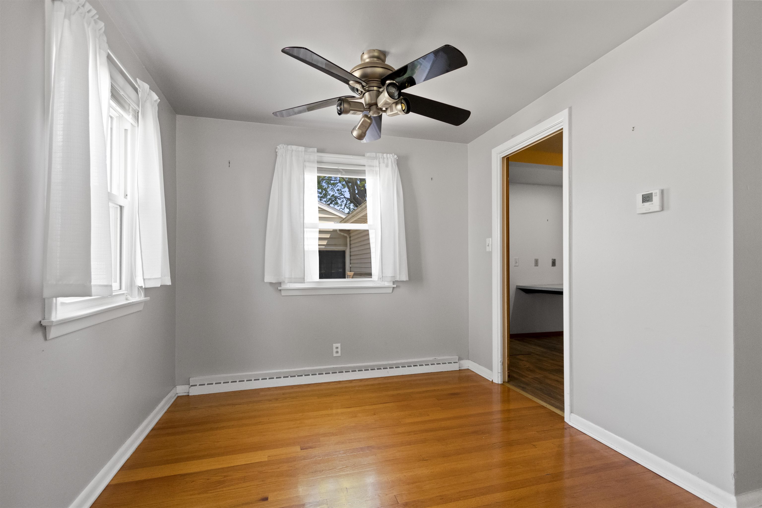 960 Higgins Avenue Property Photo 9