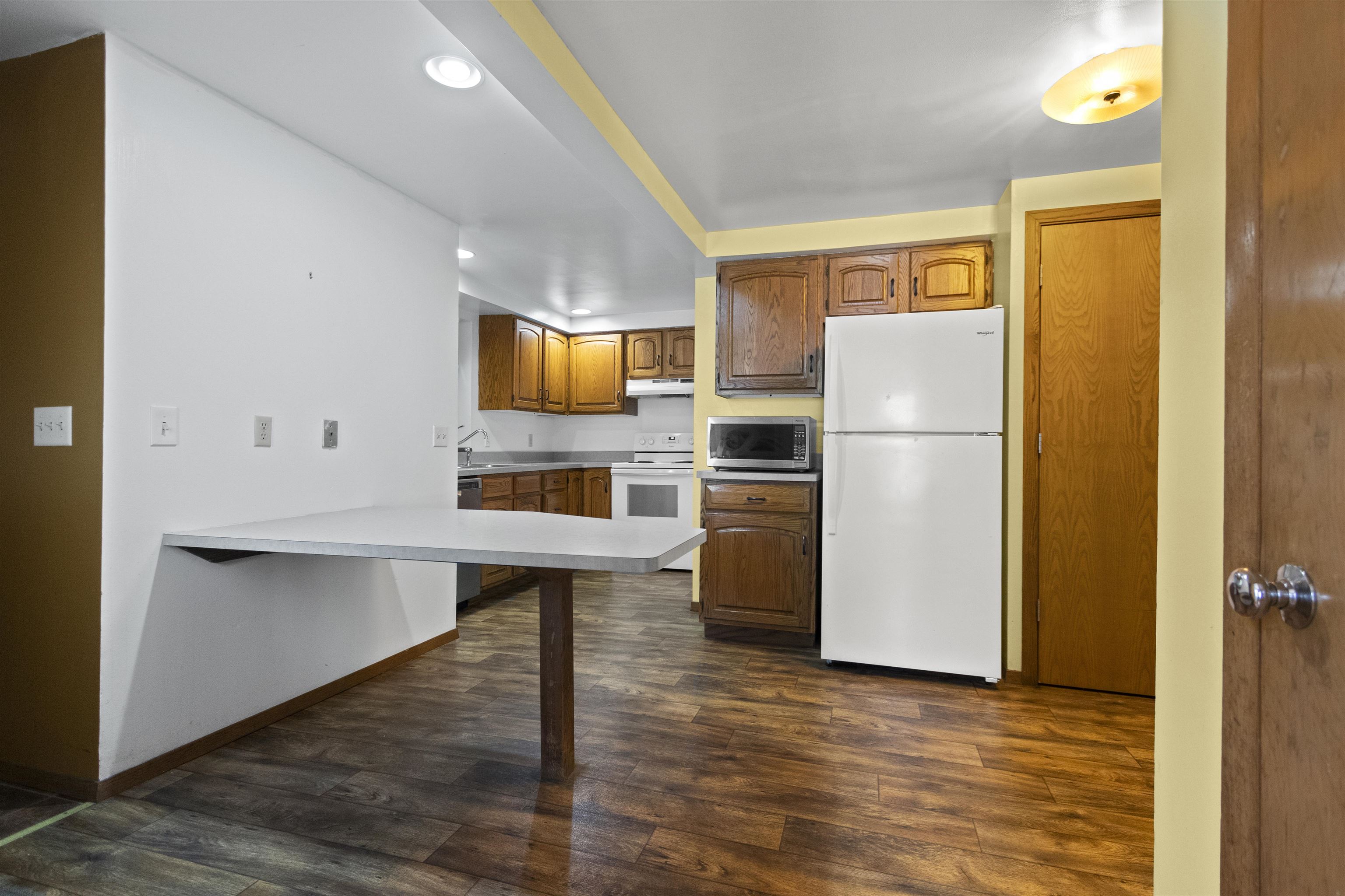 960 Higgins Avenue Property Photo 12