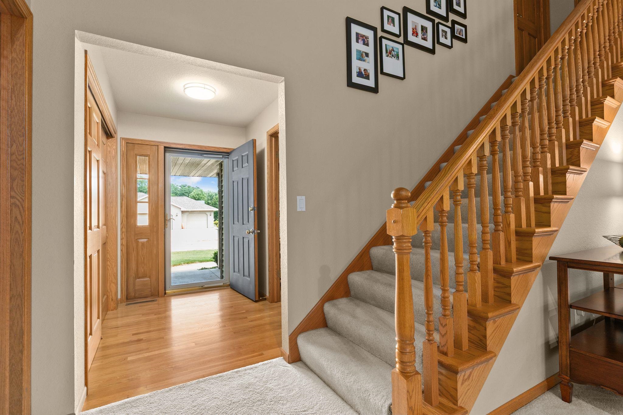 1509 Meadowbreeze Circle Property Photo 5