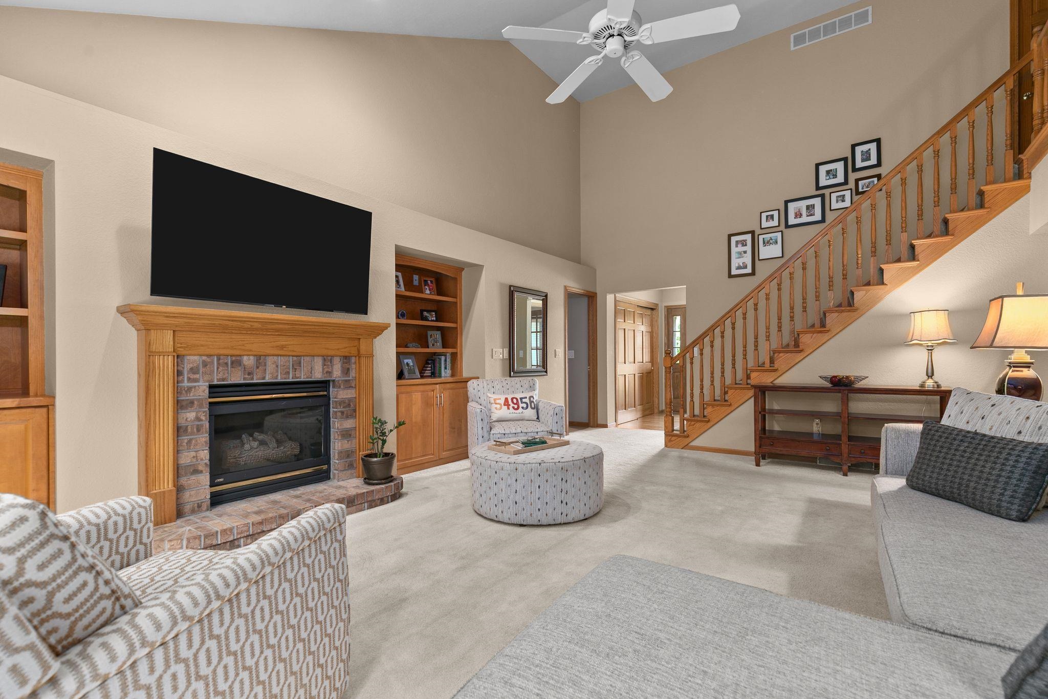 1509 Meadowbreeze Circle Property Photo 6