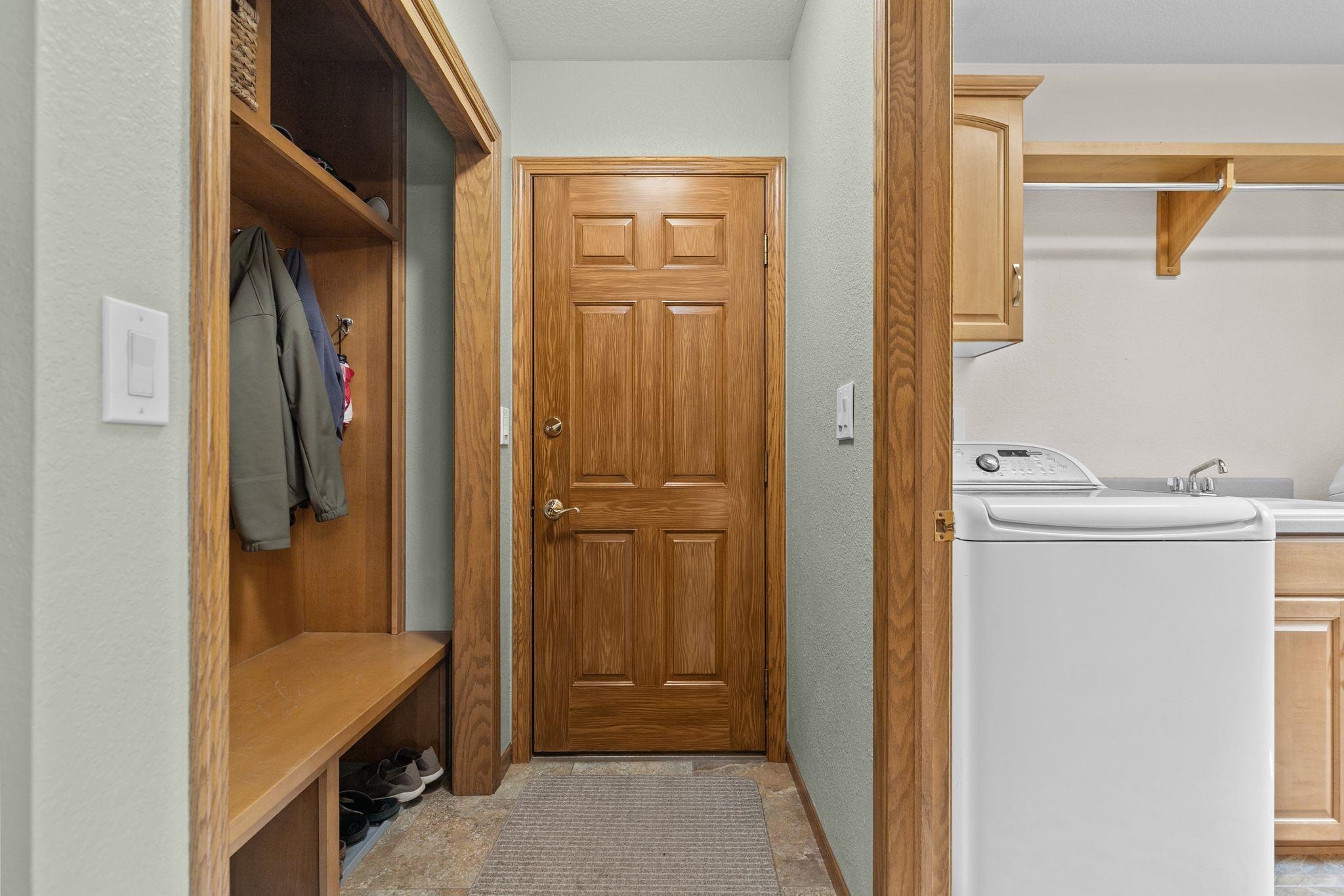 1509 Meadowbreeze Circle Property Photo 14