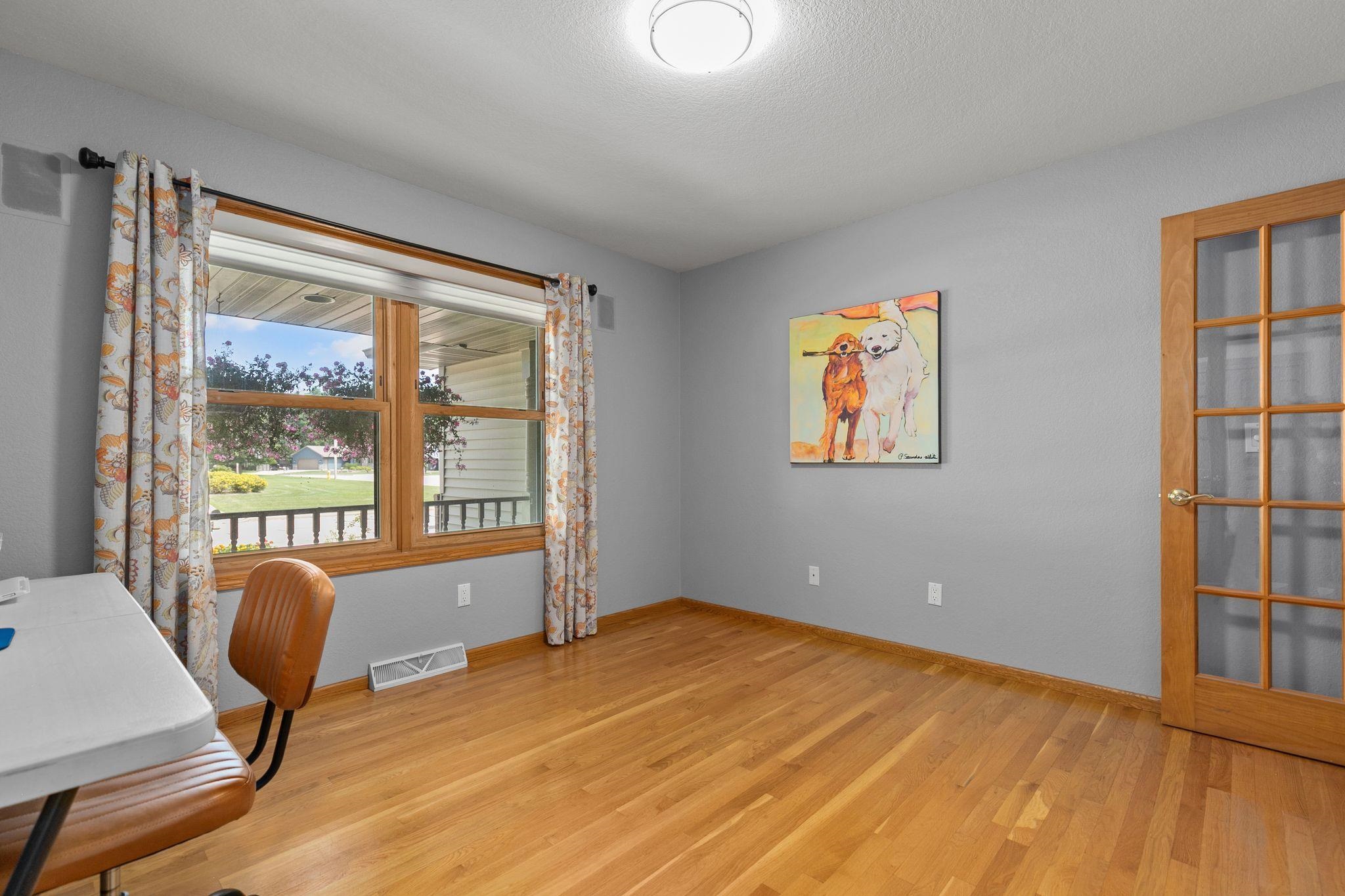 1509 Meadowbreeze Circle Property Photo 17