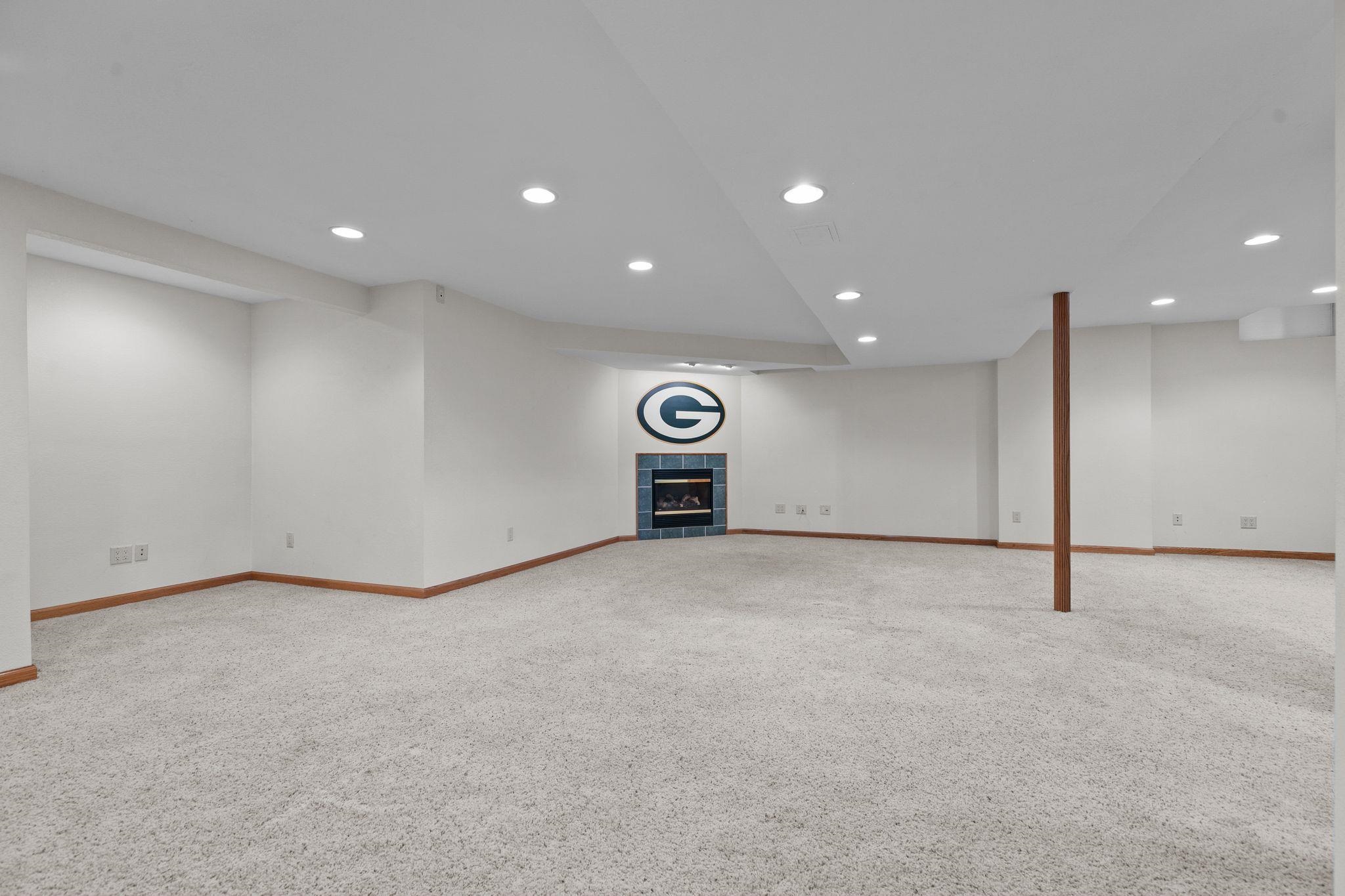 1509 Meadowbreeze Circle Property Photo 34