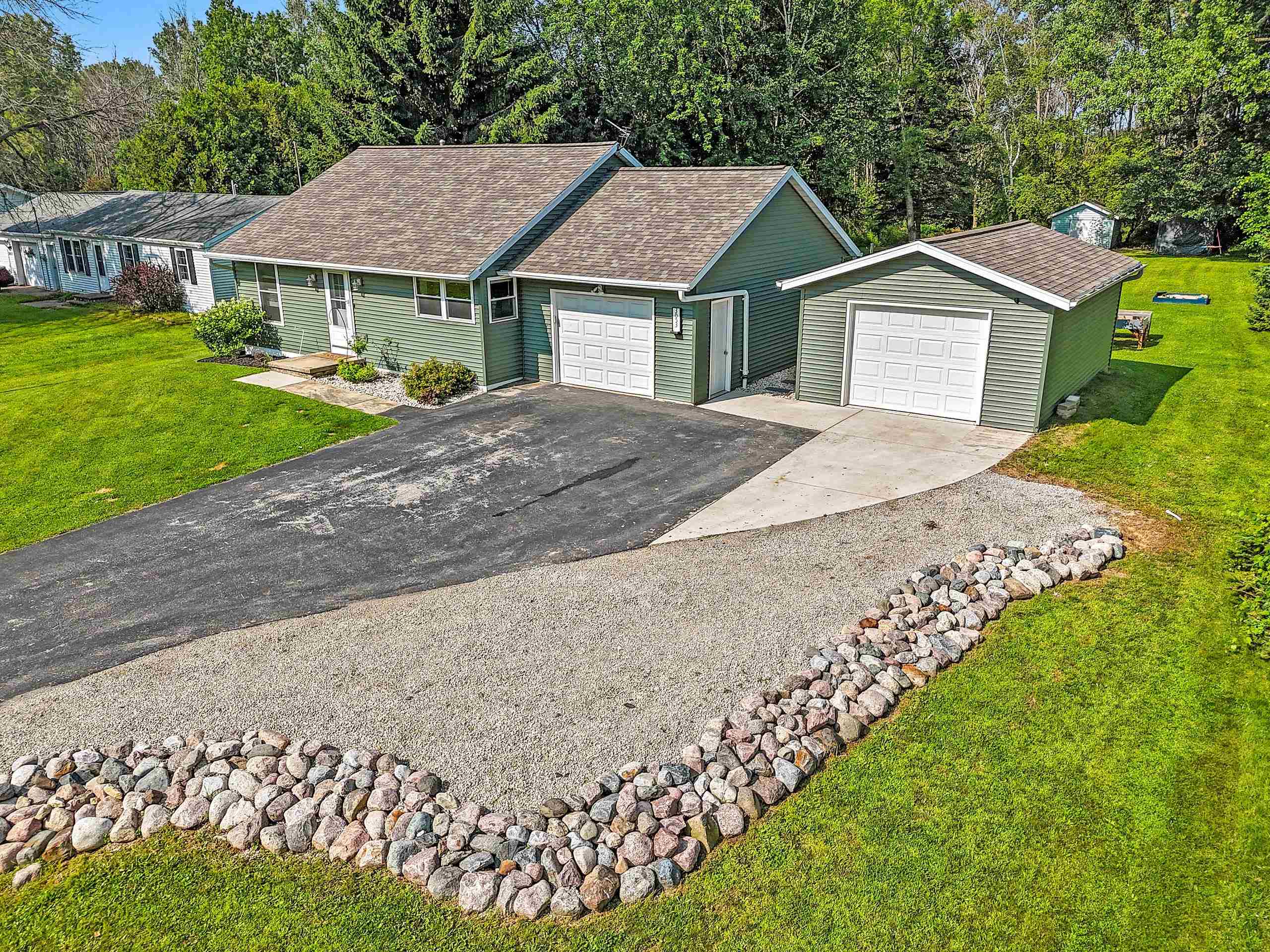3053 Birch Road Property Photo 1