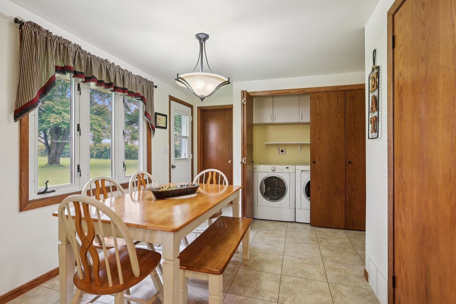 528 Round Lake Road Property Photo 10