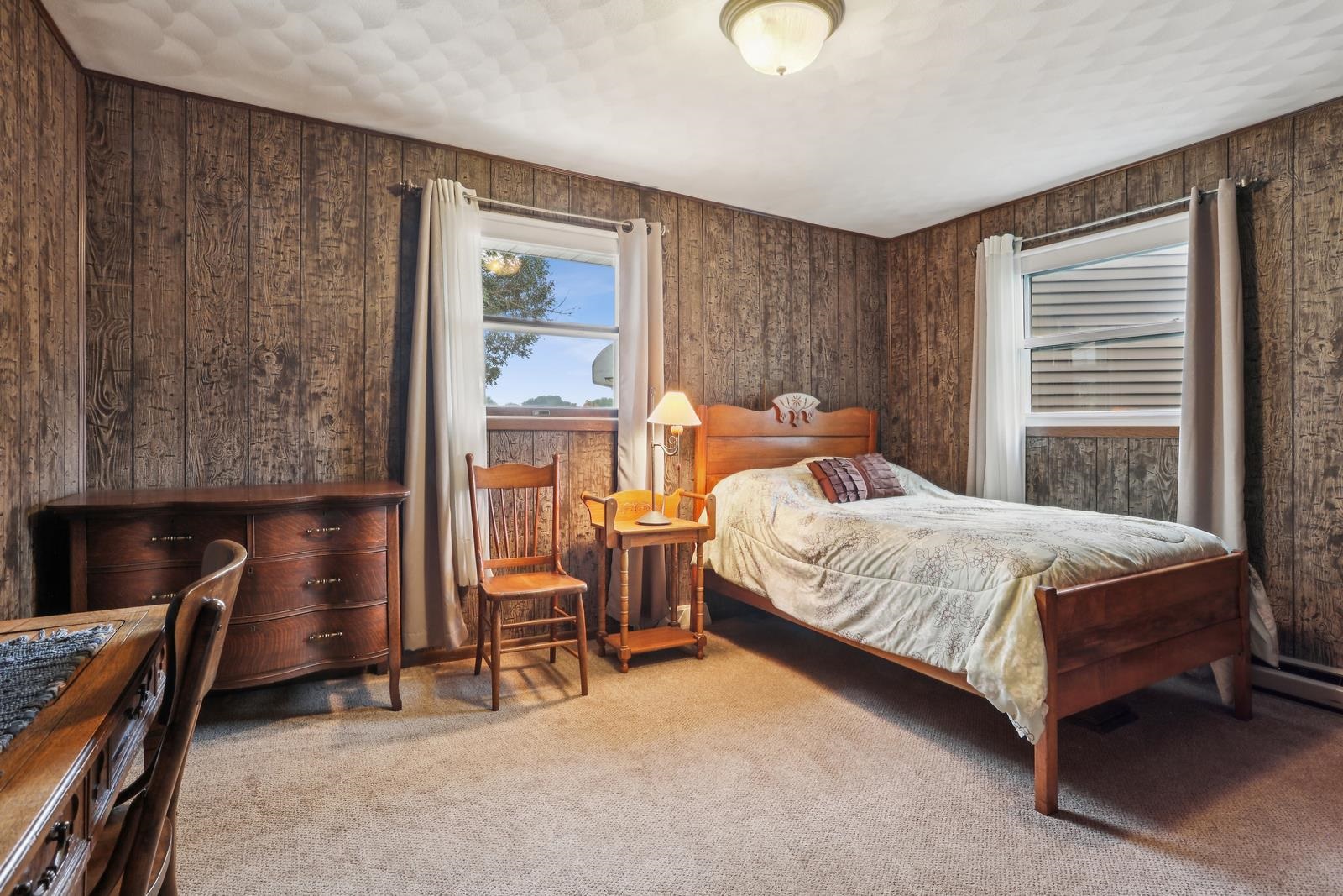 528 Round Lake Road Property Photo 15