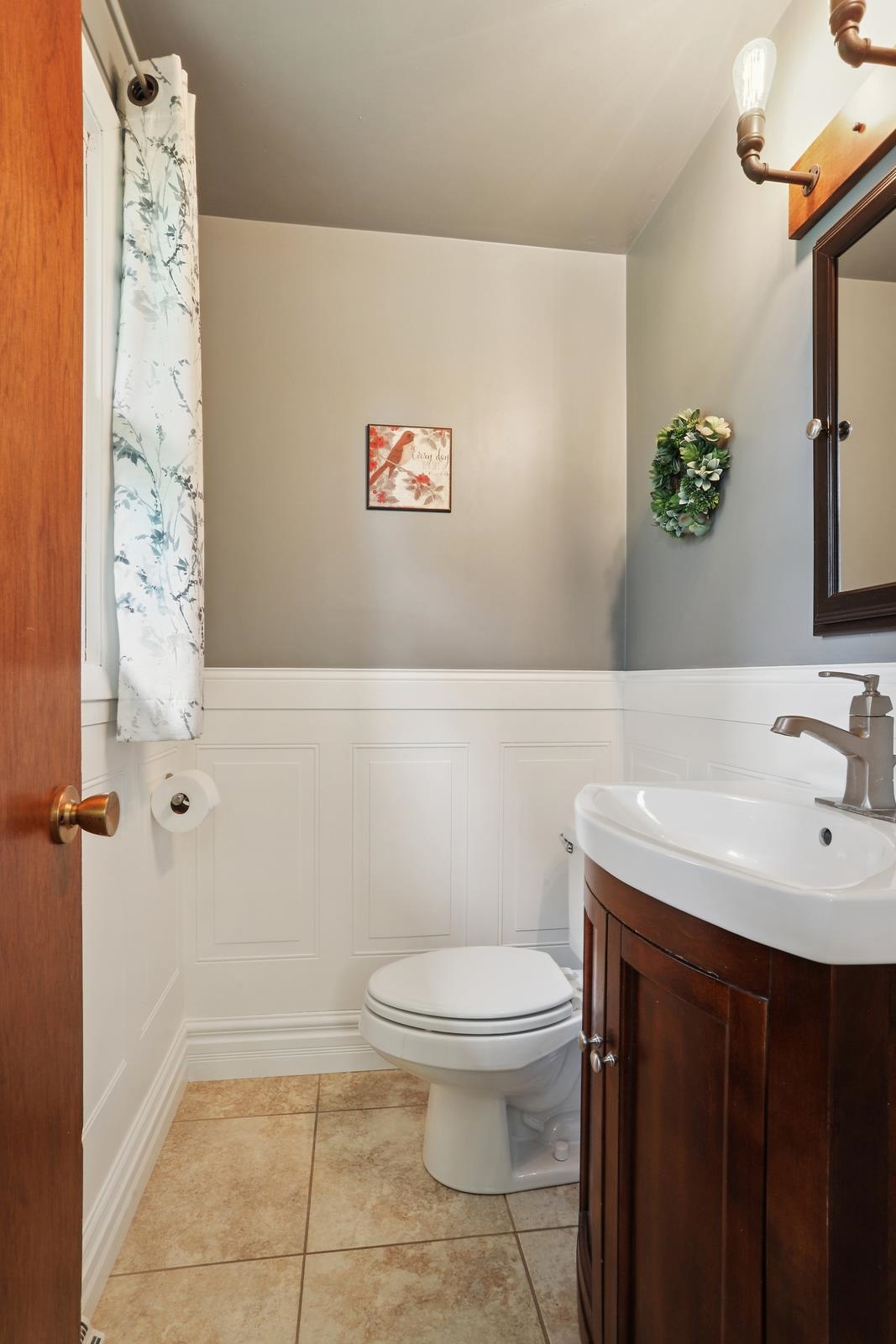 528 Round Lake Road Property Photo 17