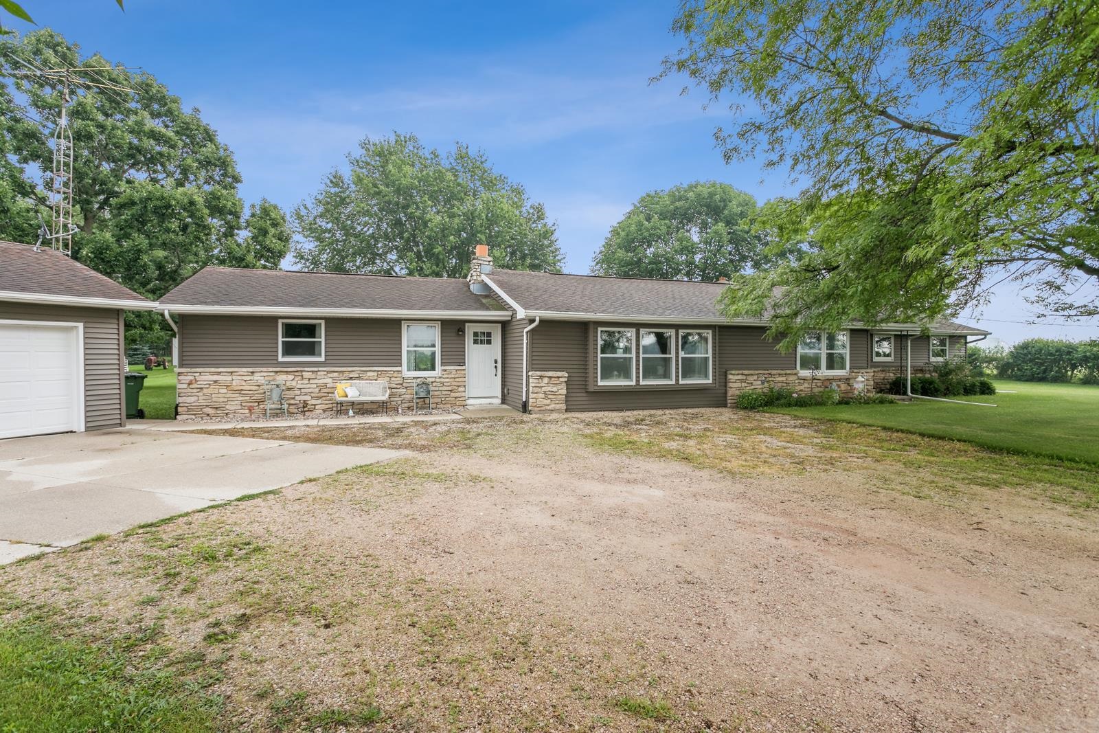 528 Round Lake Road Property Photo 23