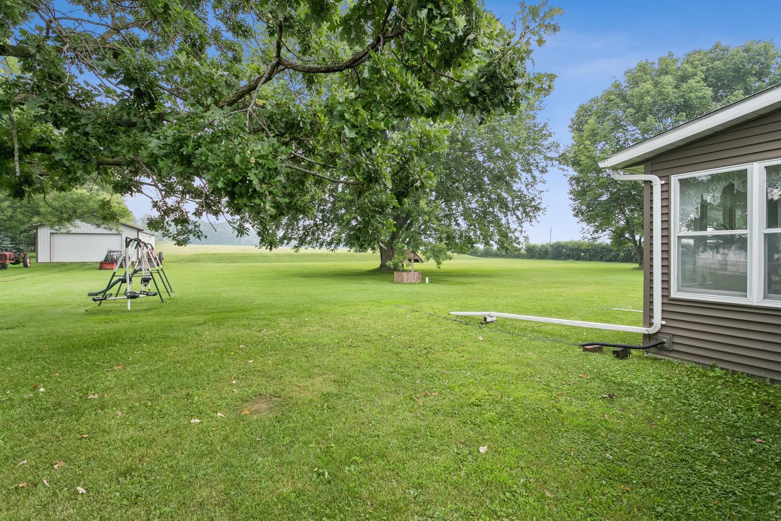 528 Round Lake Road Property Photo 24