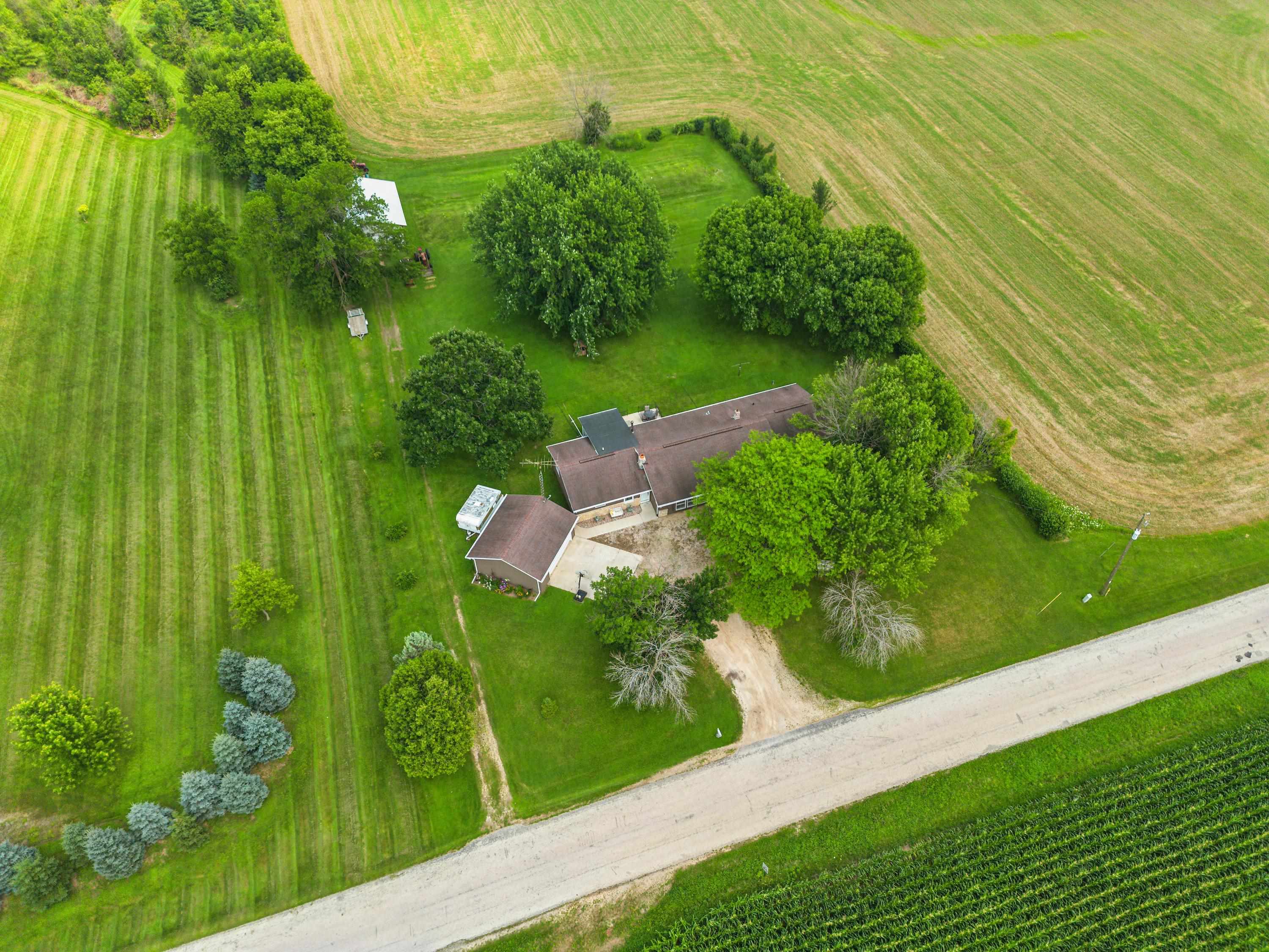 528 Round Lake Road Property Photo 29