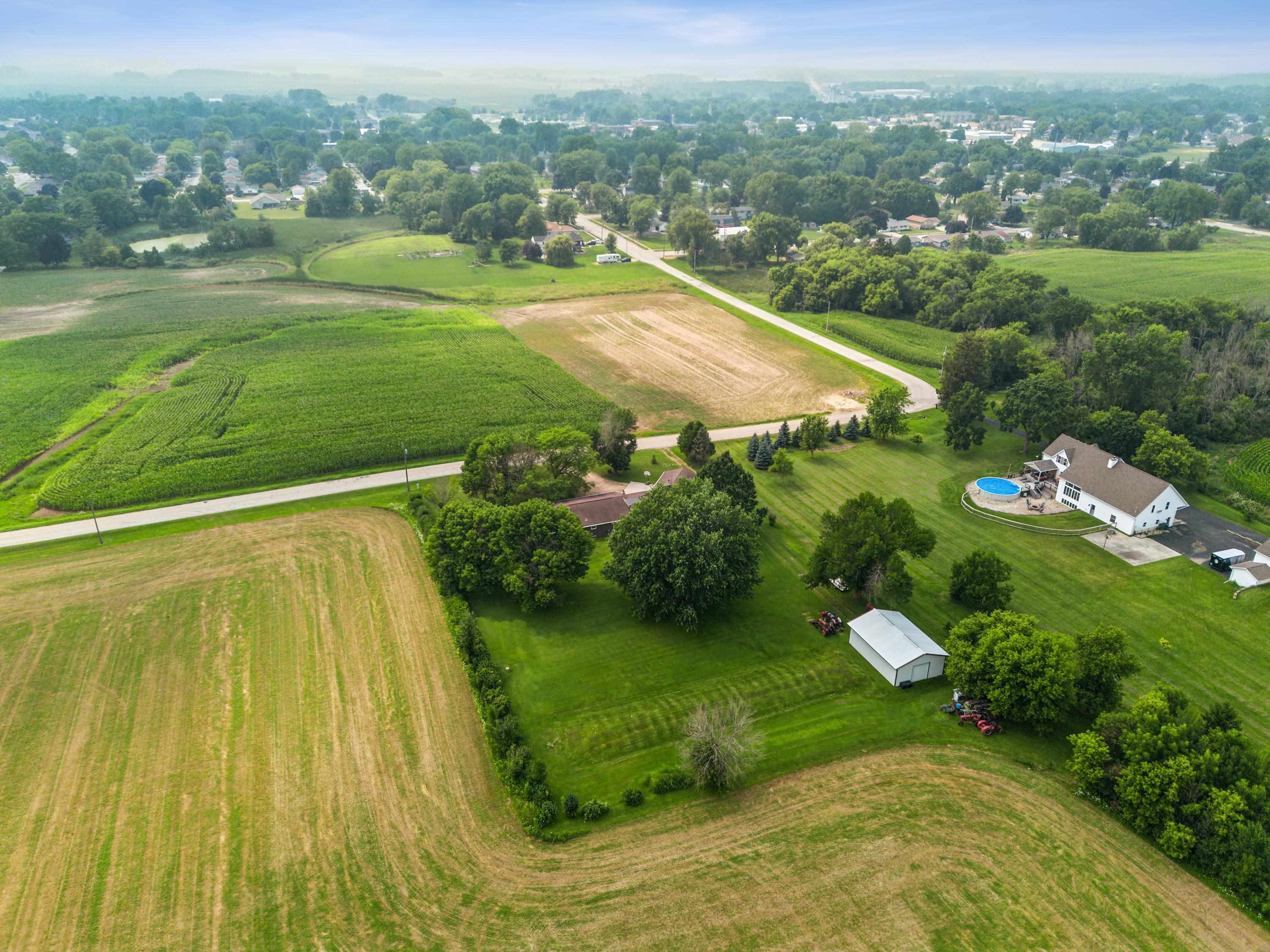 528 Round Lake Road Property Photo 31