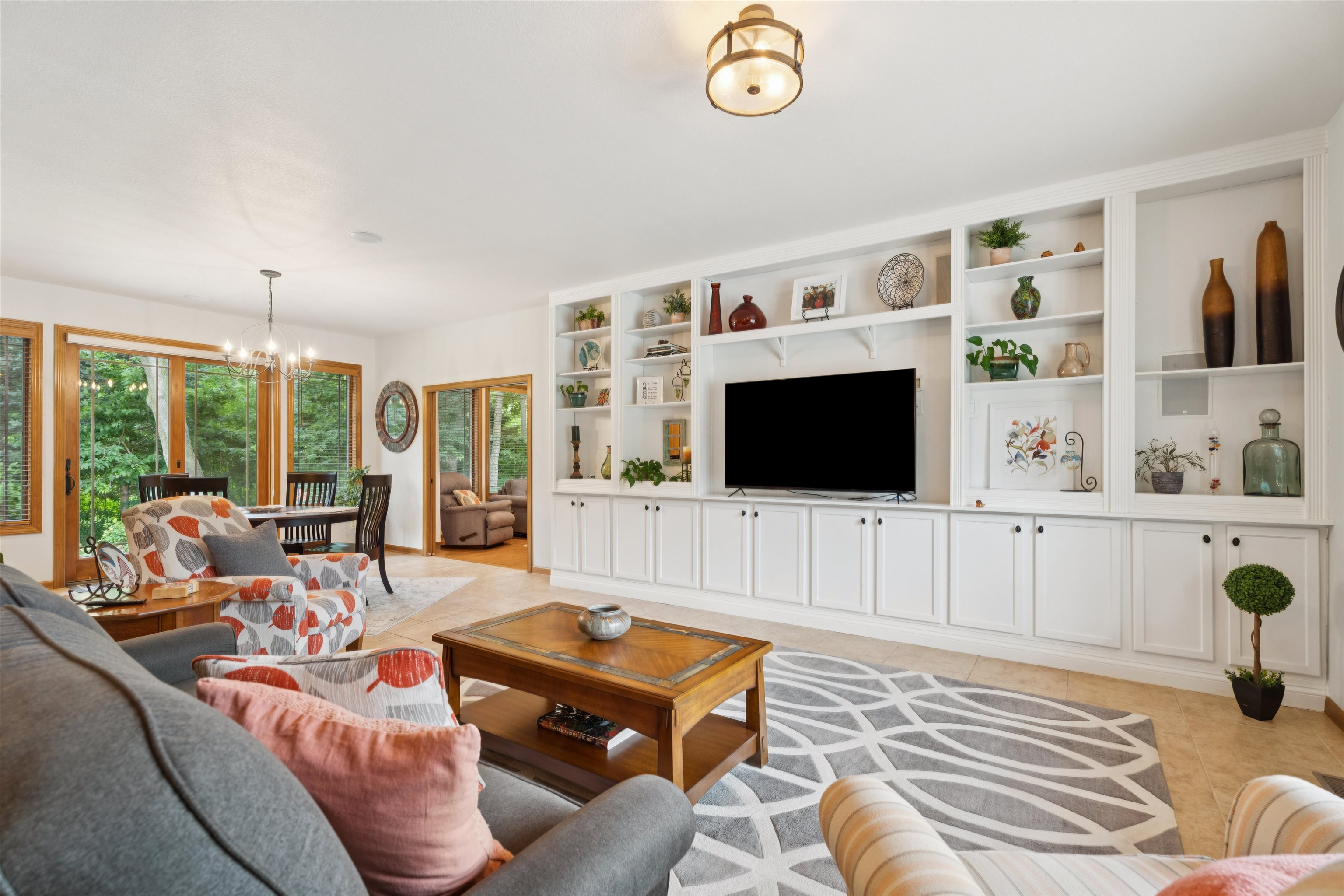 1500 Hidden Acres Lane Property Photo 4