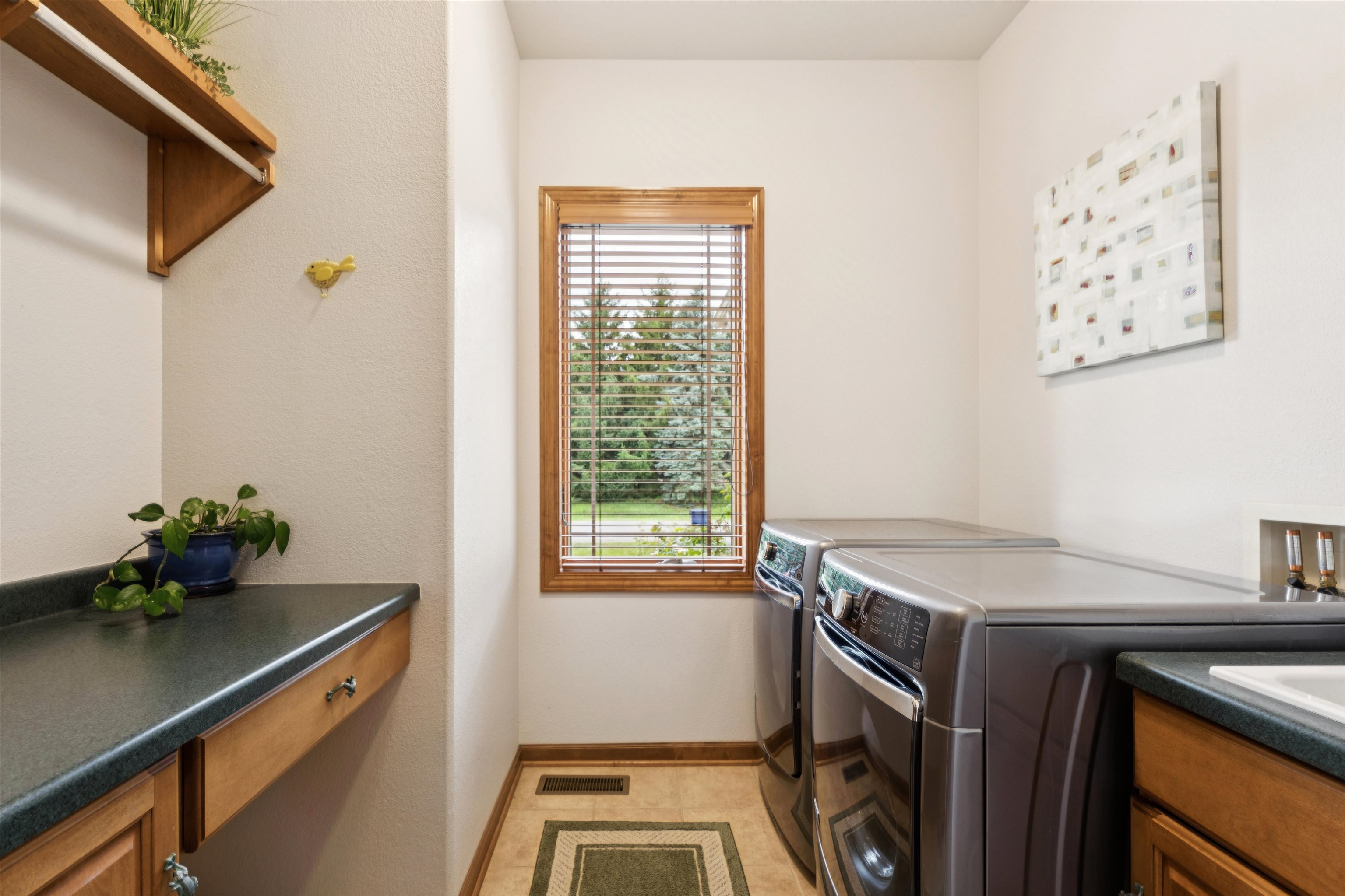 1500 Hidden Acres Lane Property Photo 17