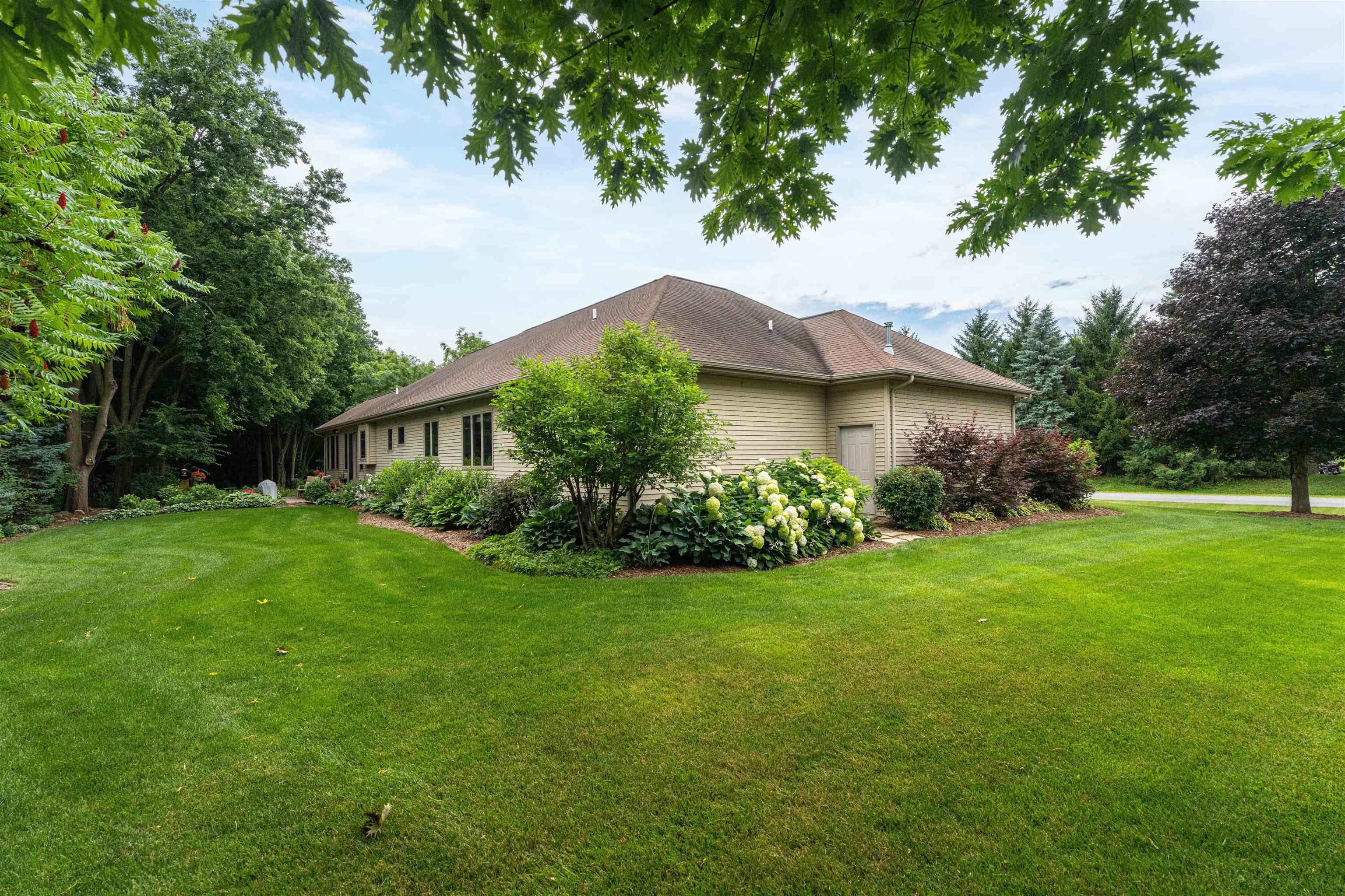 1500 Hidden Acres Lane Property Photo 36