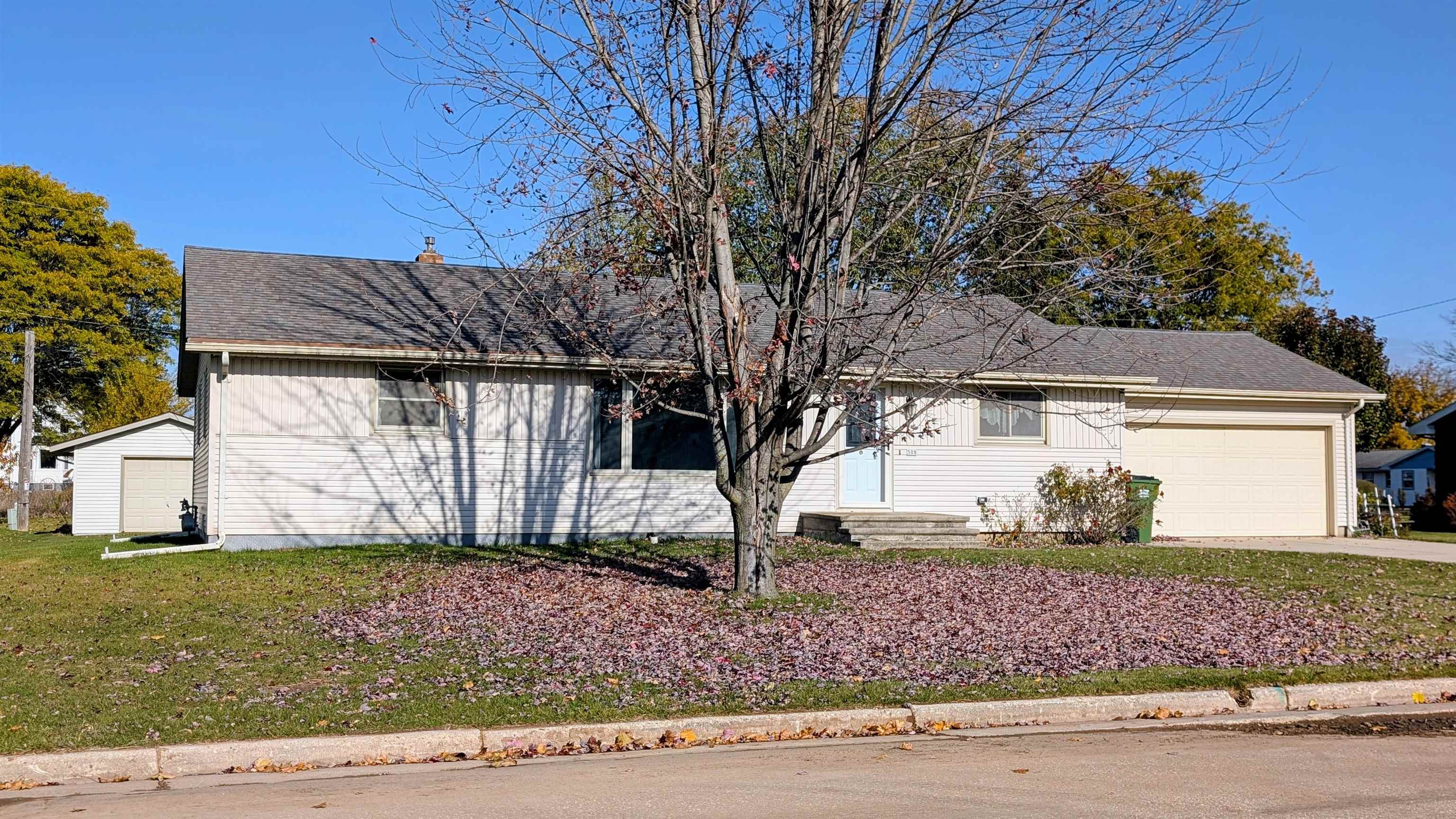 308 Birch Lane Property Photo 1