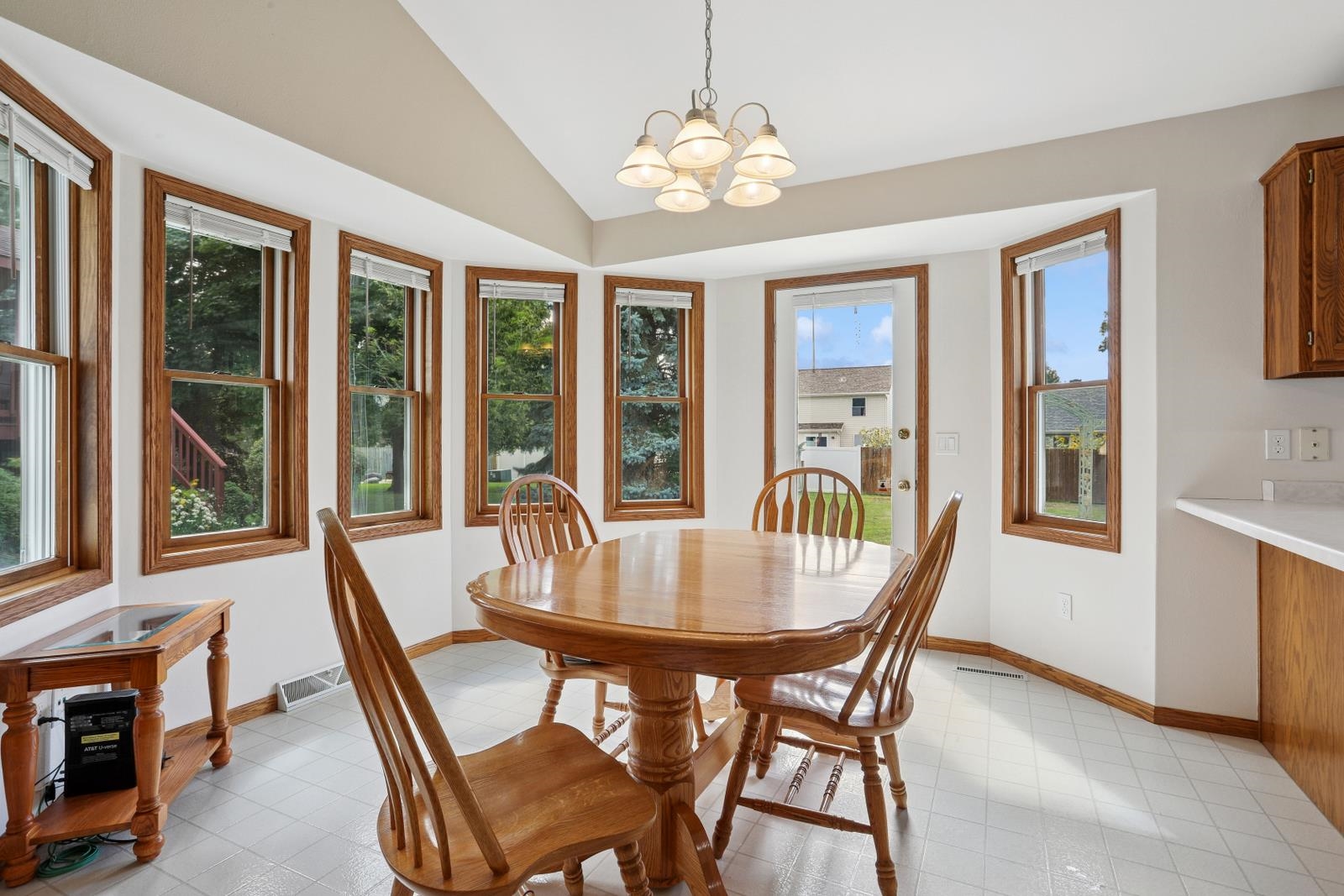 2513 Bishops Lane Property Photo 6