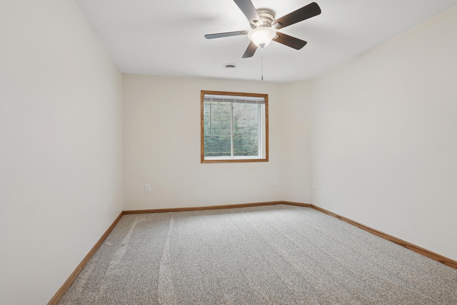 2513 Bishops Lane Property Photo 16