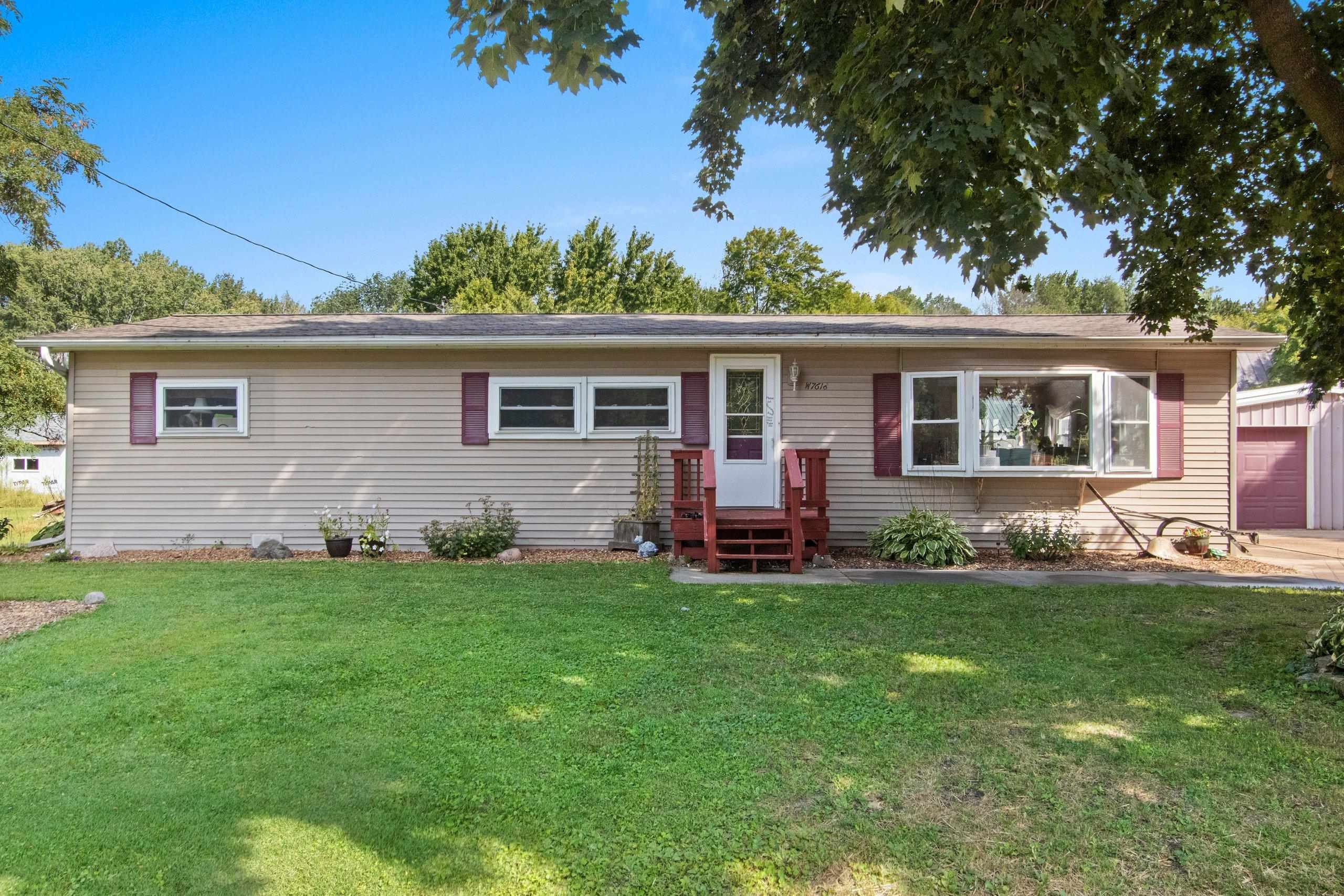 W7618 Poplar Road Property Photo 1