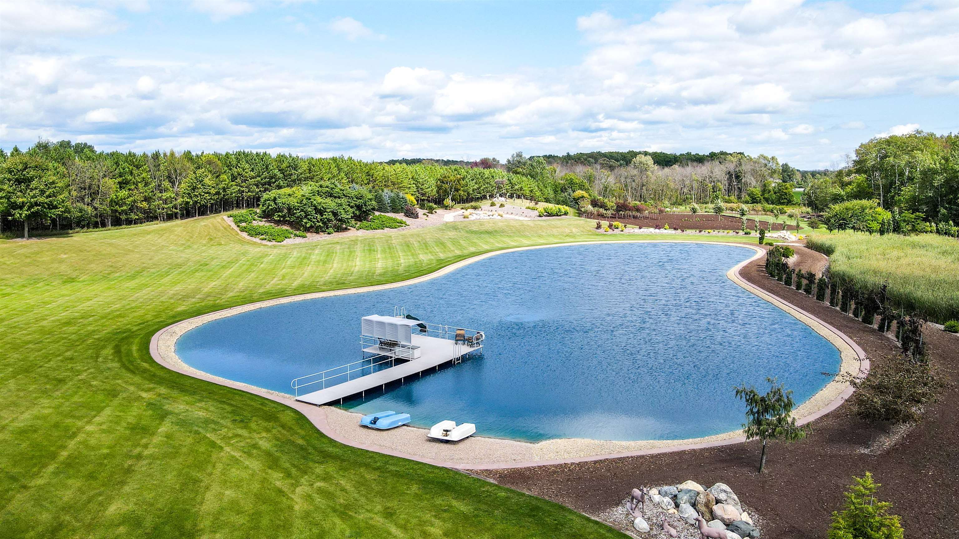 N1100 Wood Lane Property Photo 2