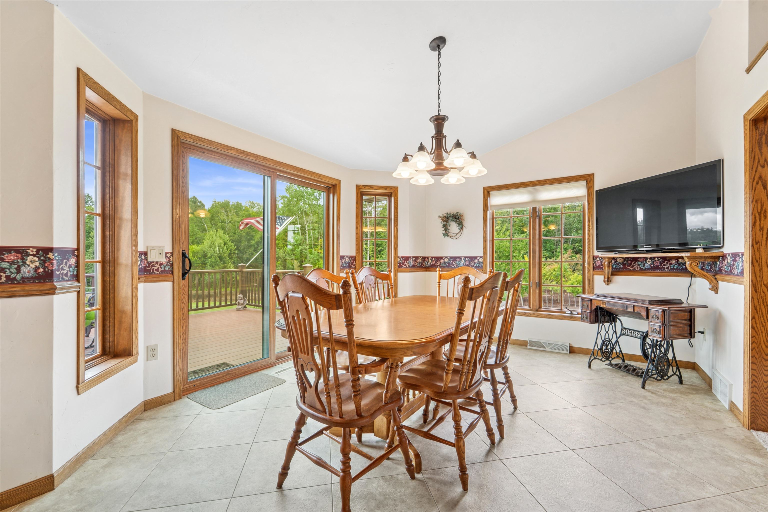 N1100 Wood Lane Property Photo 11