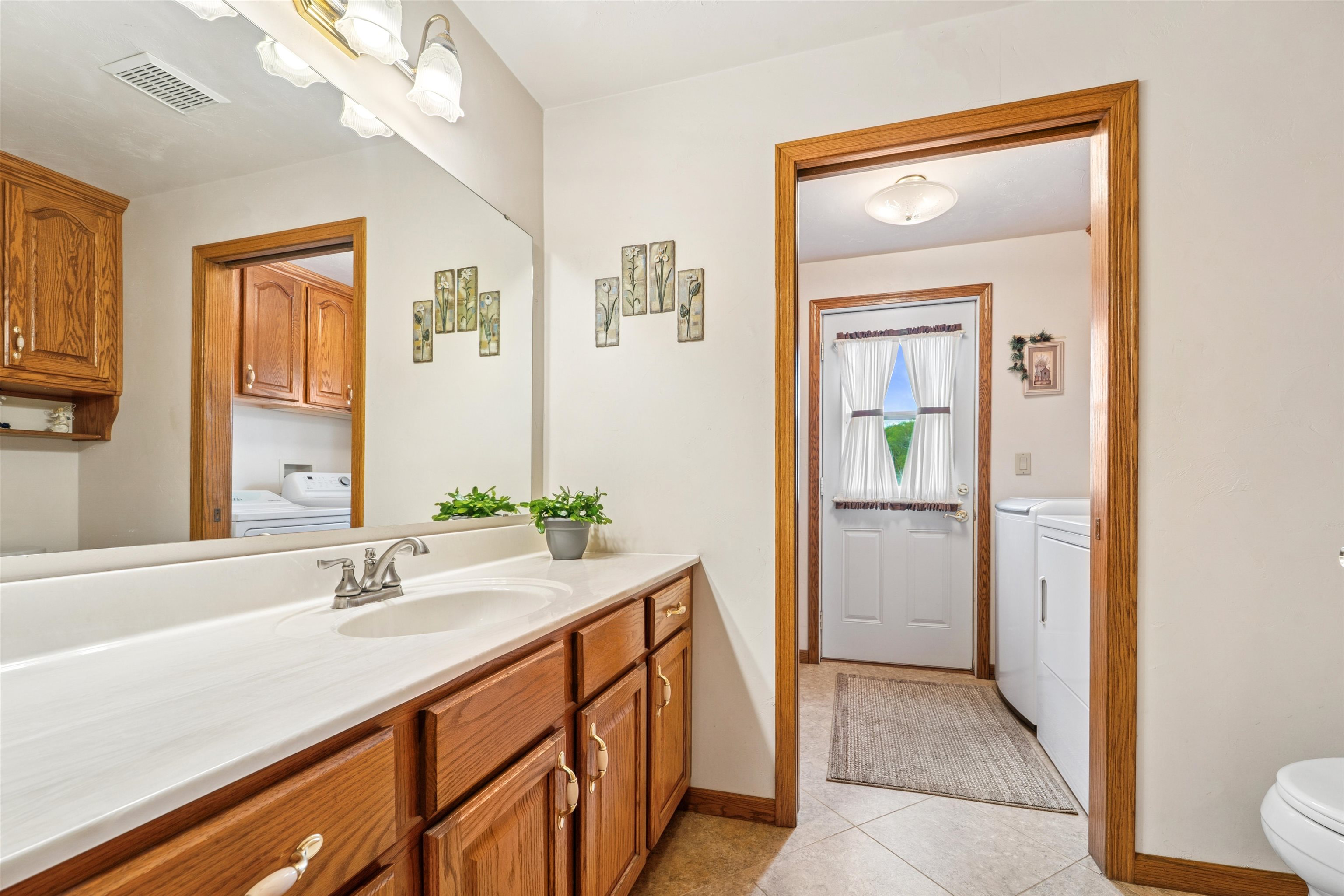 N1100 Wood Lane Property Photo 16