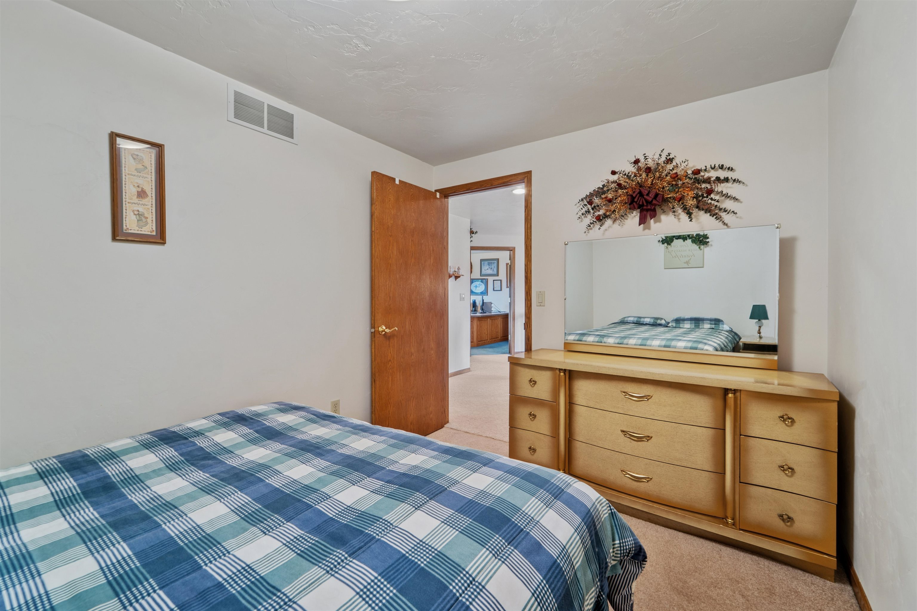 N1100 Wood Lane Property Photo 25